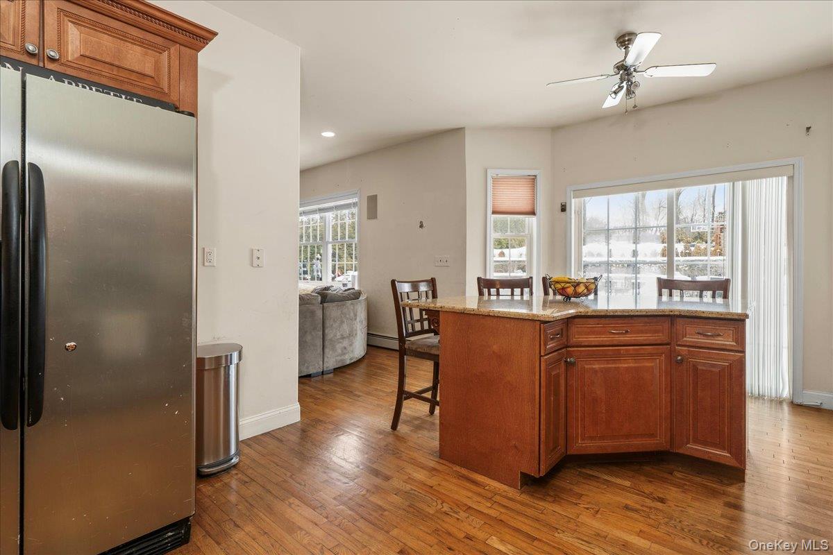 #15 photo, 18 Coach House Court, New Windsor , NY 12553