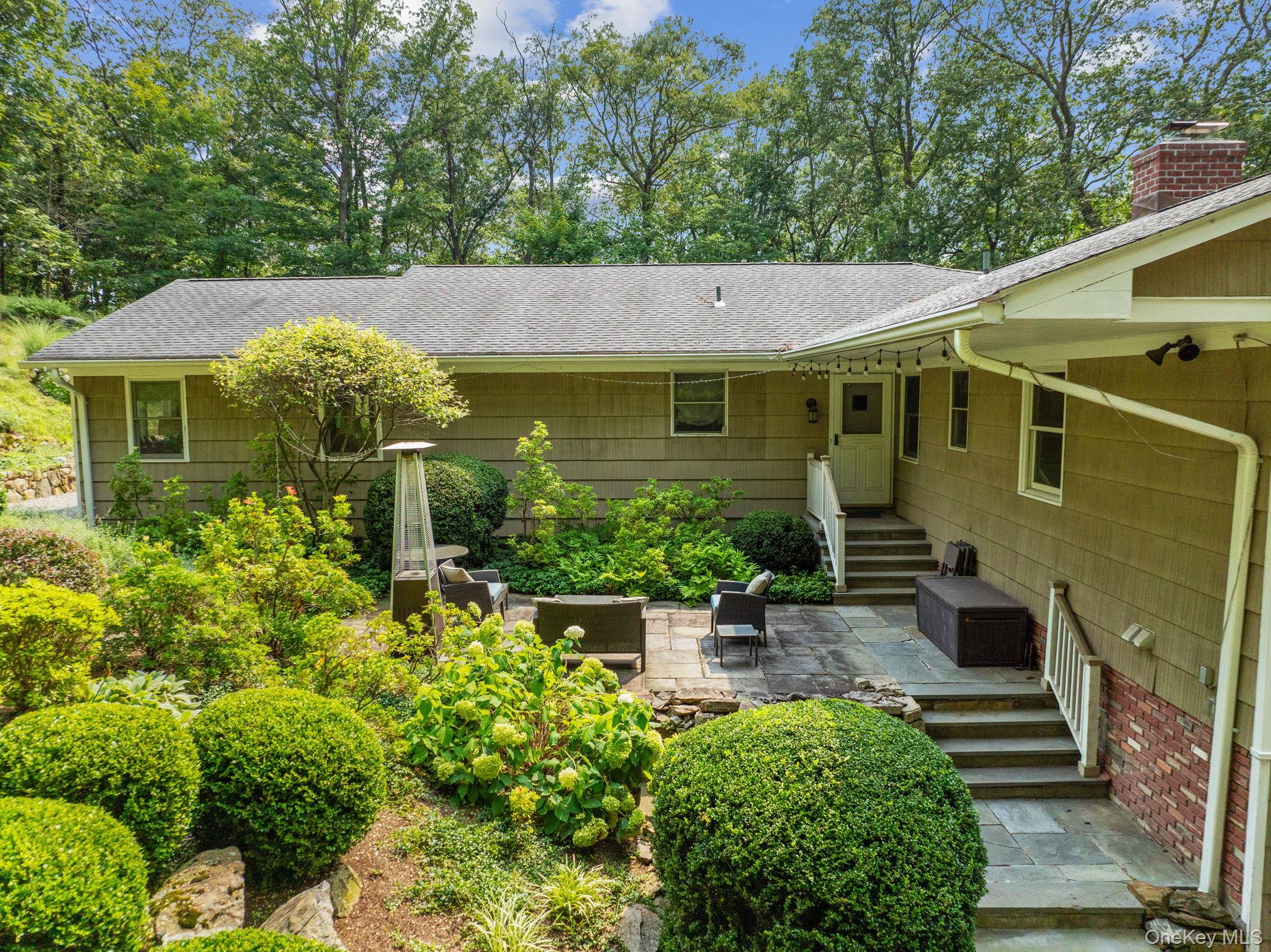 #1 photo, 39 Mayberry Road, Chappaqua , NY 10514