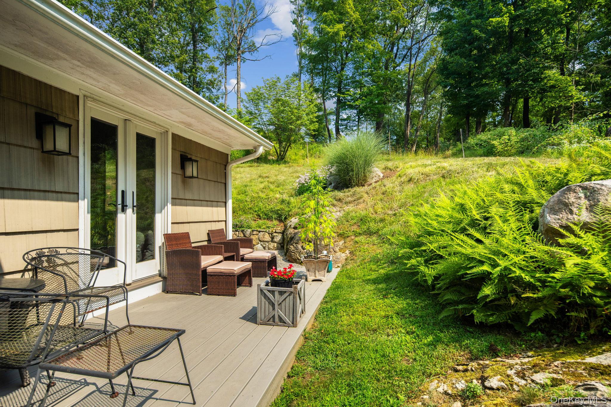 #6 photo, 39 Mayberry Road, Chappaqua , NY 10514