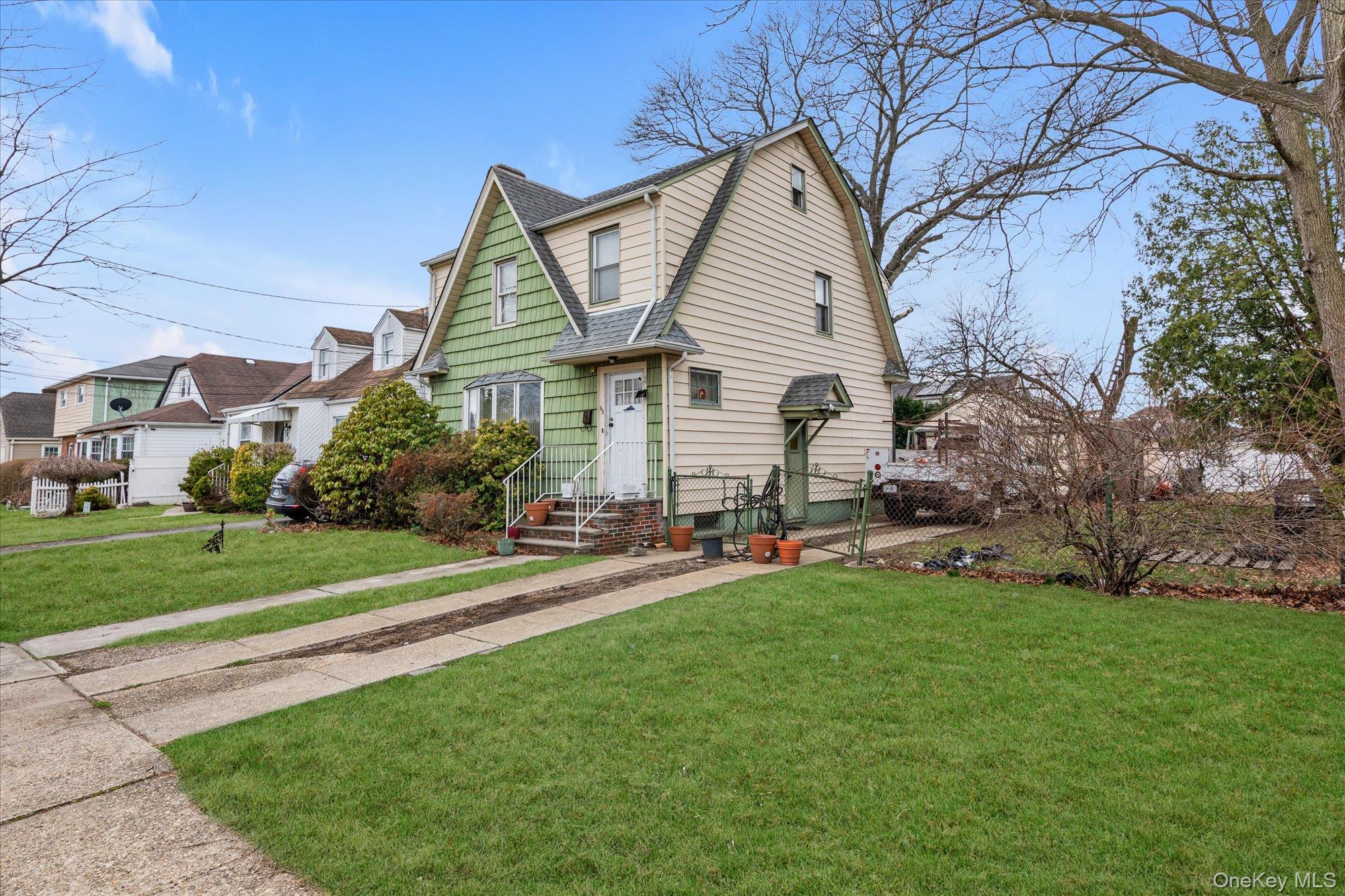 #2 photo, 65 Belmont Parkway, Hempstead , NY 11550