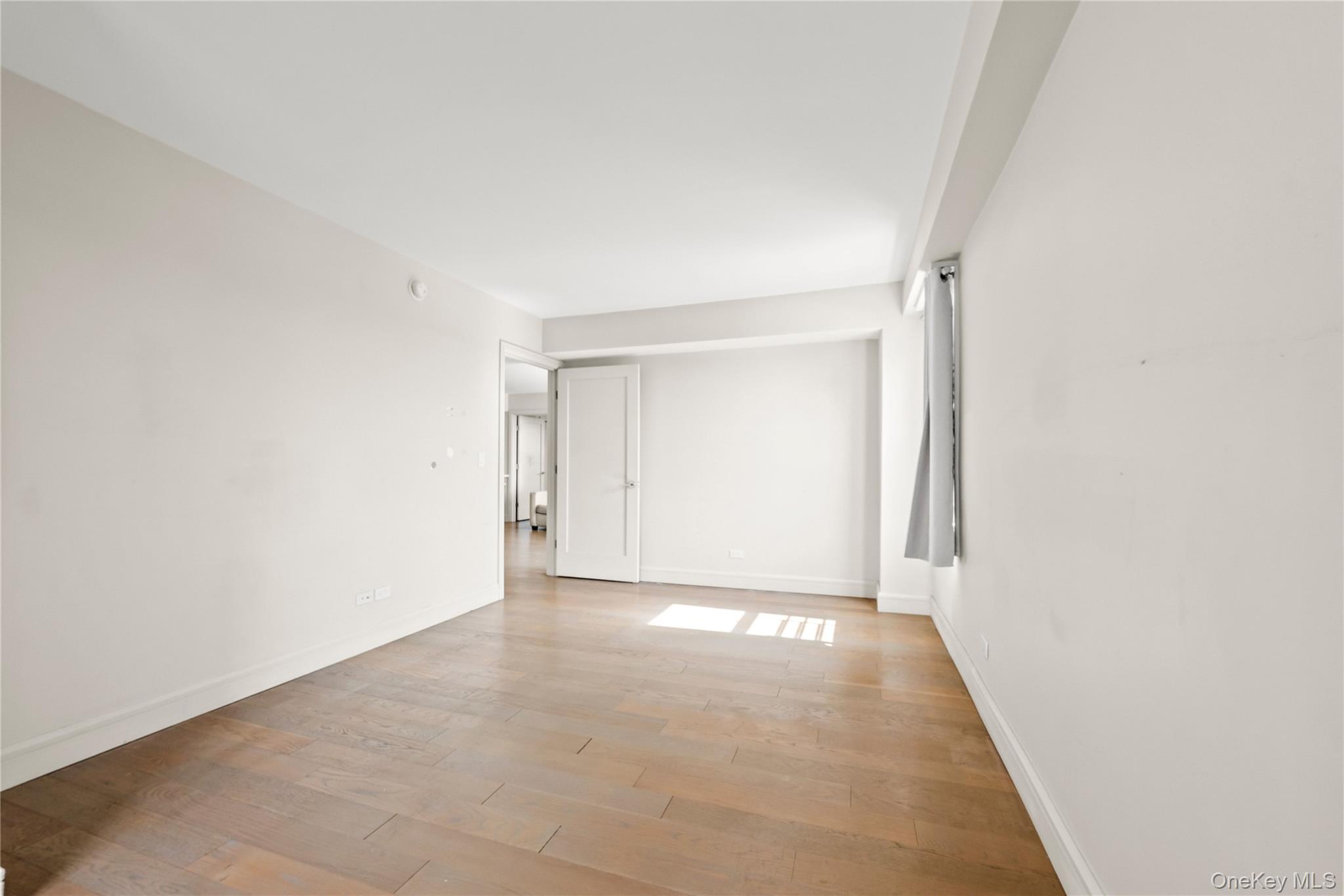 #13 photo, 107-40 queens Boulevard, কুইন্‌স Forest Hills , NY 11375