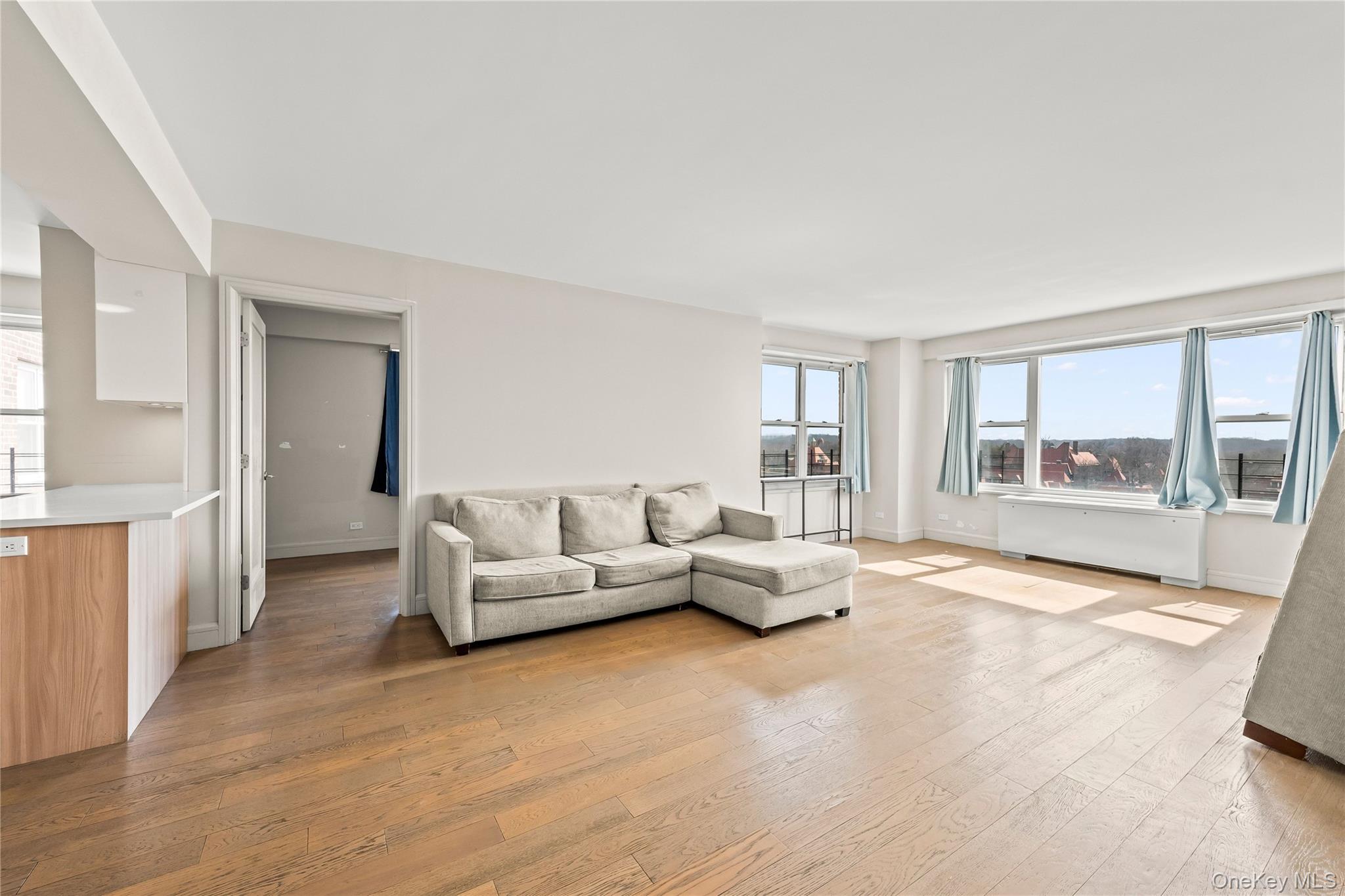 #15 photo, 107-40 queens Boulevard, কুইন্‌স Forest Hills , NY 11375