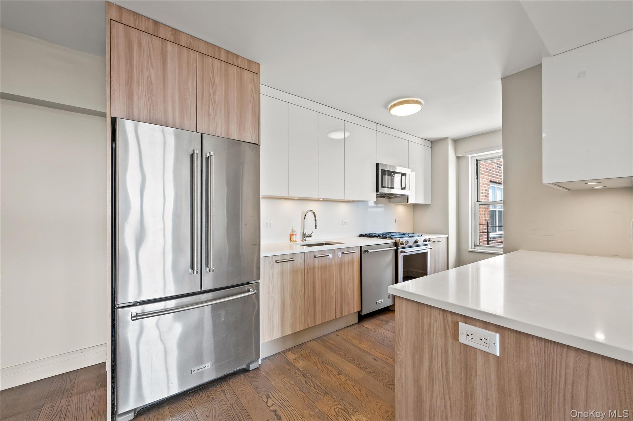 #5 photo, 107-40 queens Boulevard, কুইন্‌স Forest Hills , NY 11375