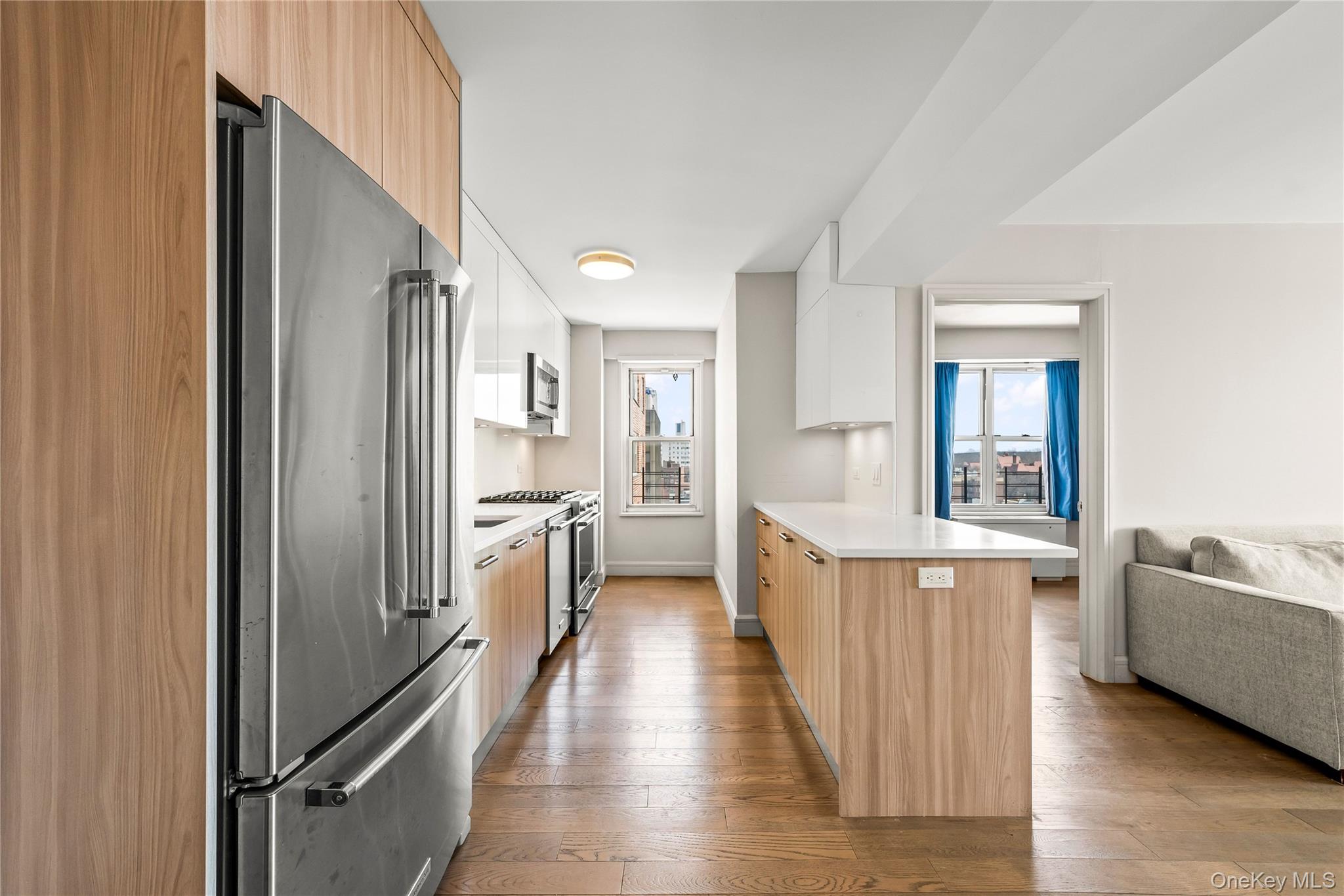 #6 photo, 107-40 queens Boulevard, কুইন্‌স Forest Hills , NY 11375