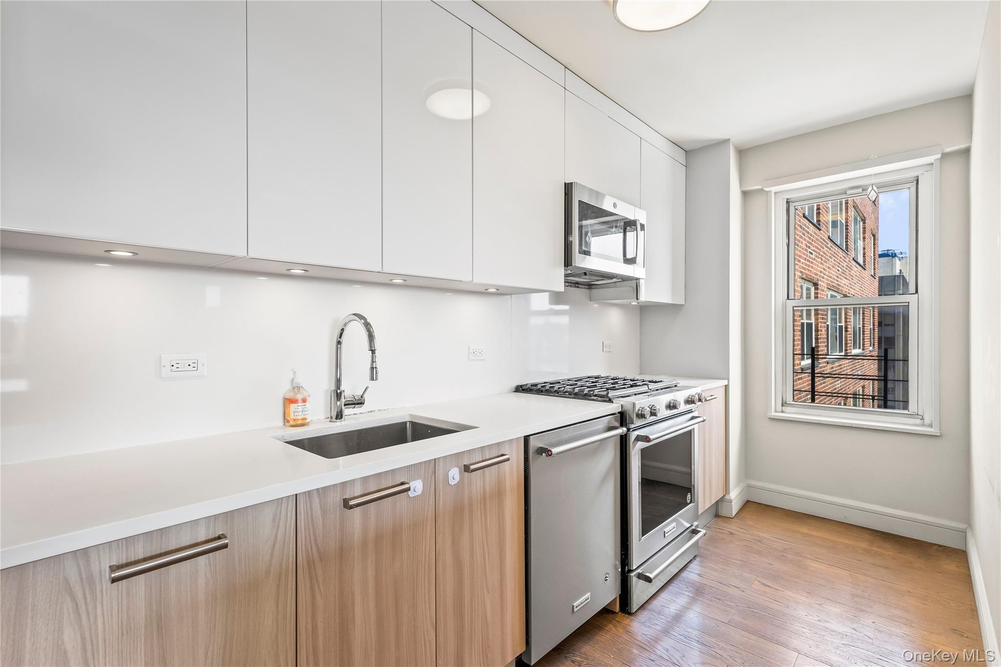 #7 photo, 107-40 queens Boulevard, কুইন্‌স Forest Hills , NY 11375