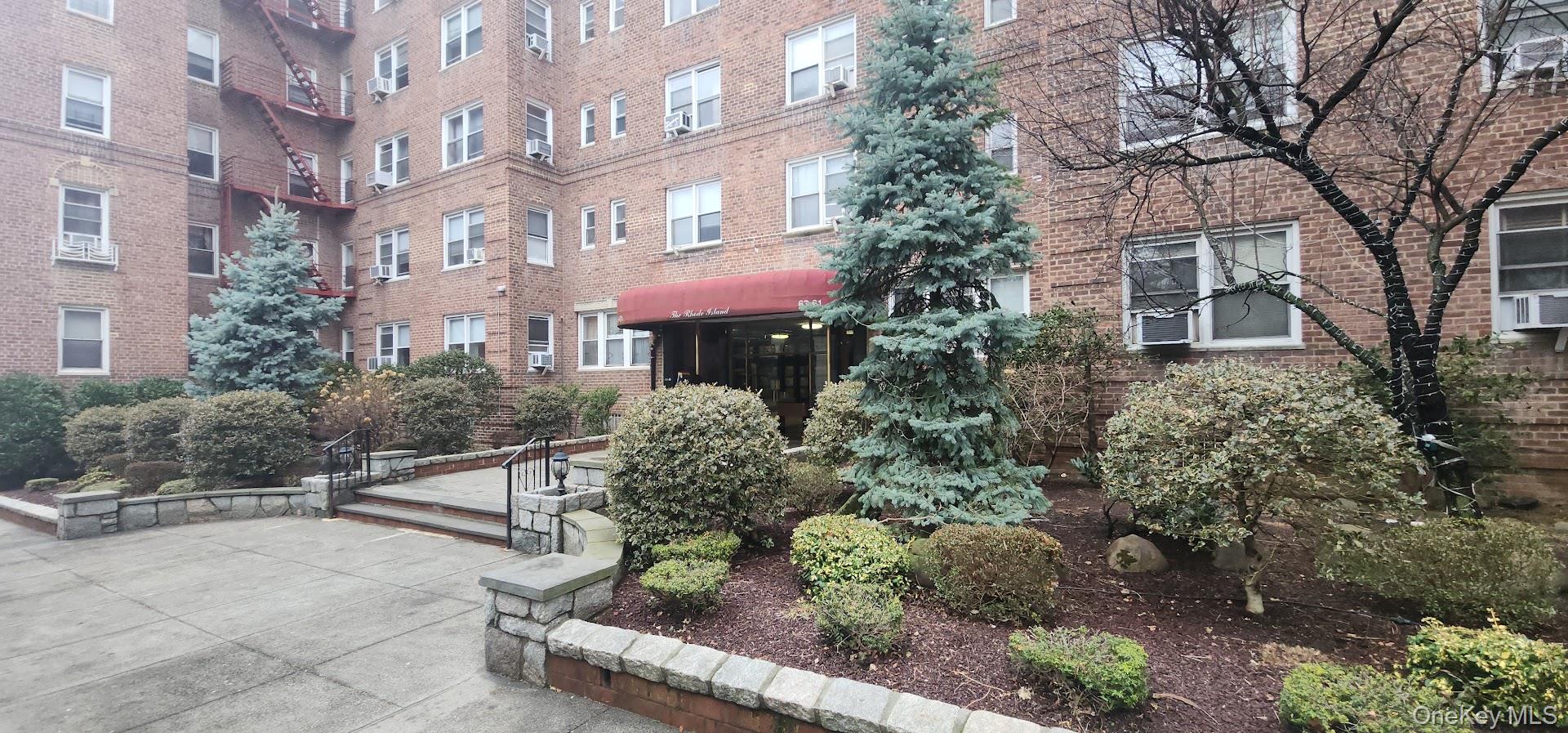 #1 photo, 6361 99th Street, কুইন্‌স Rego Park , NY 11374