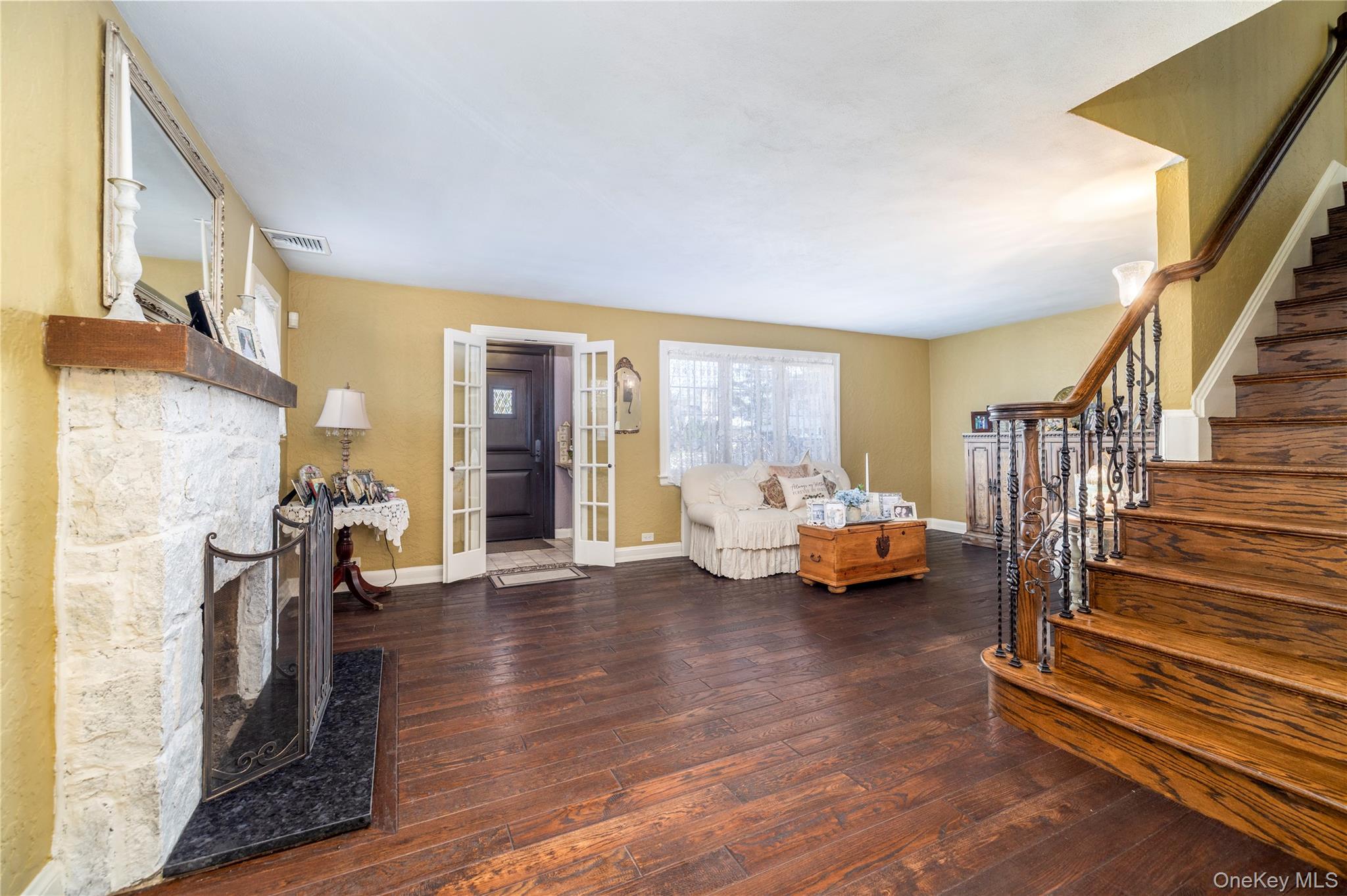 #14 photo, 43 Webster Street, מחוז נסאו Malverne , NY 11565