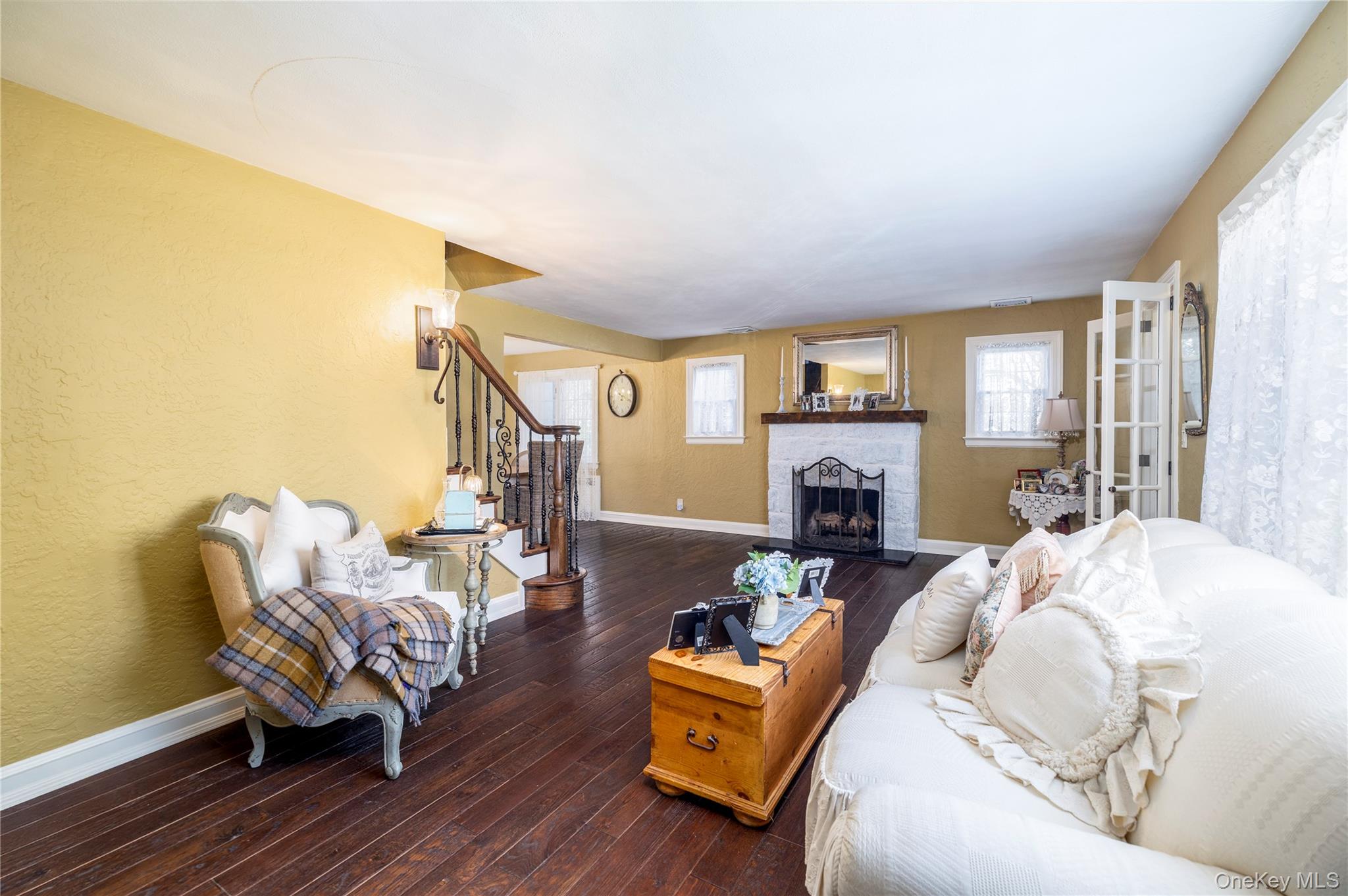 #5 photo, 43 Webster Street, מחוז נסאו Malverne , NY 11565