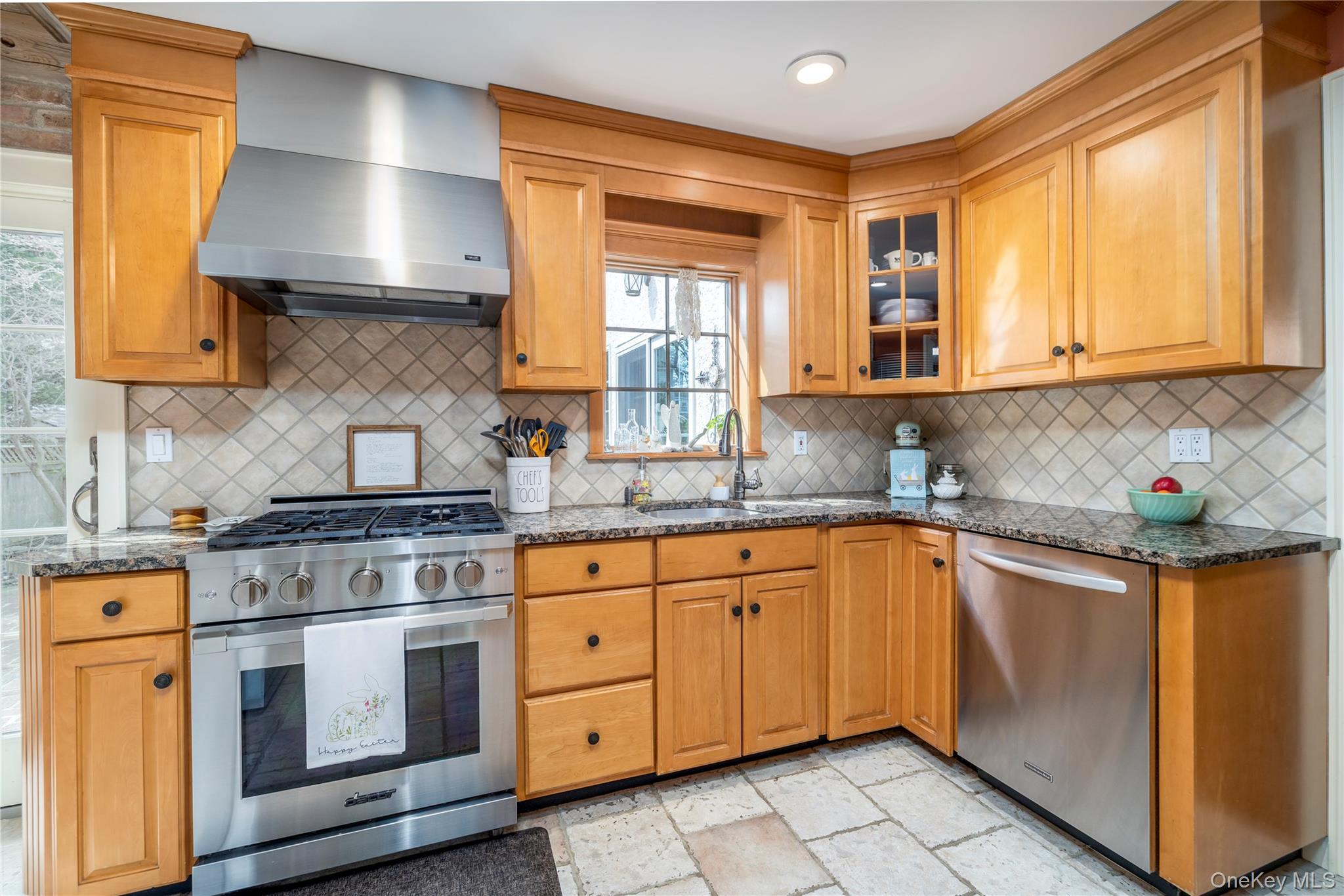 #9 photo, 43 Webster Street, מחוז נסאו Malverne , NY 11565