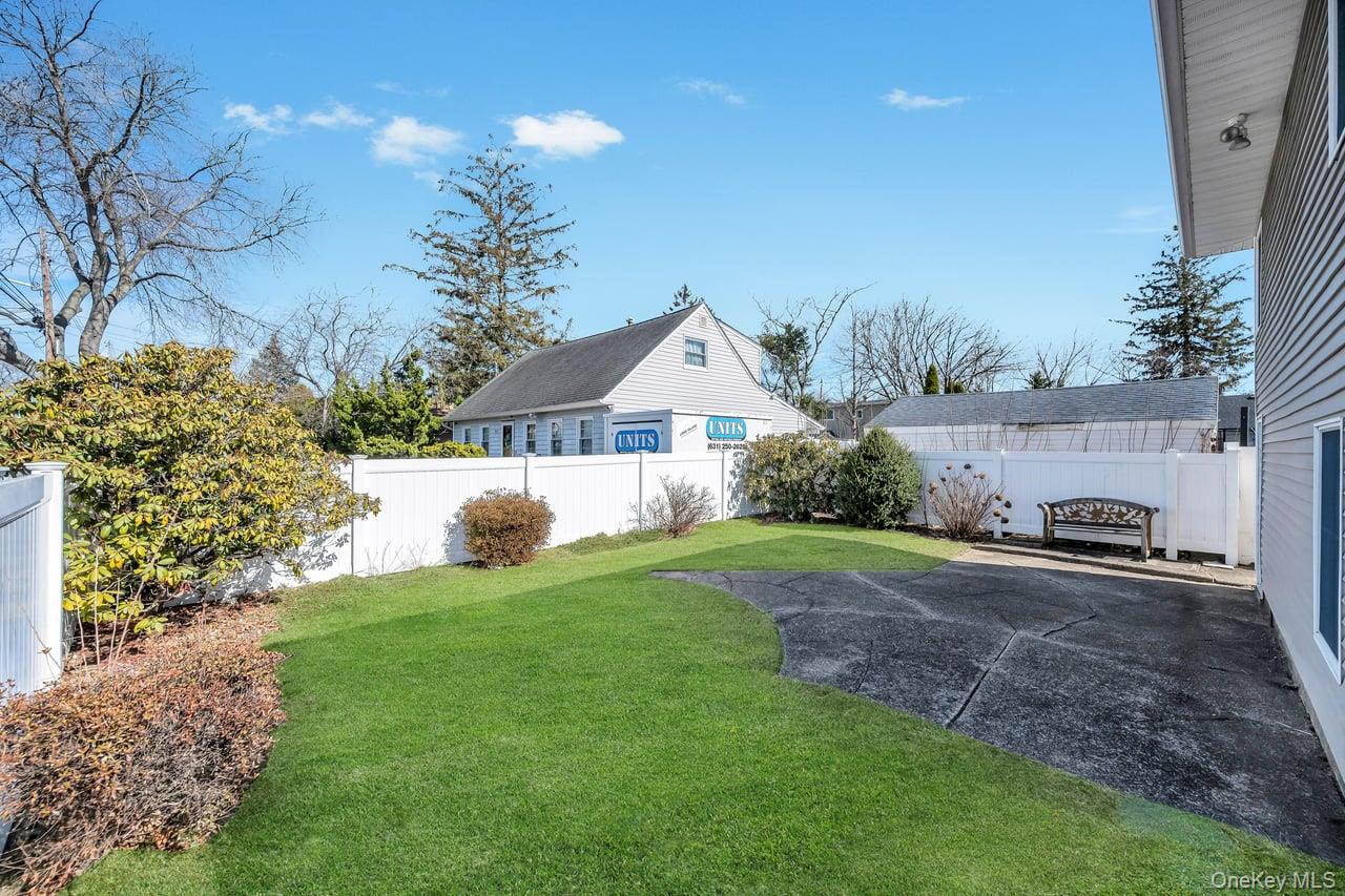 #4 photo, 178 5th Avenue, West Babylon , NY 11704