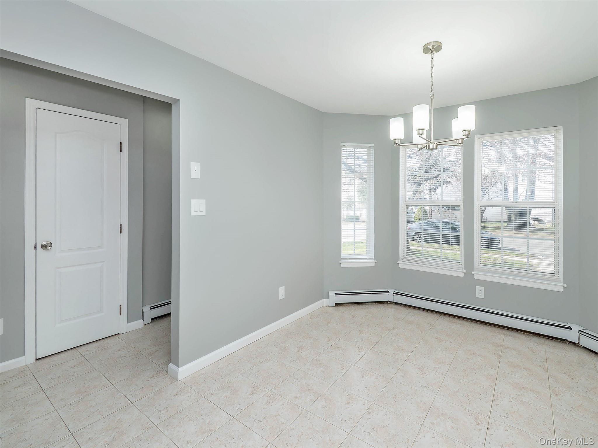 #14 photo, 78B Ashwood Road, নাসাউ কাউন্টি Port Washington , NY 11050