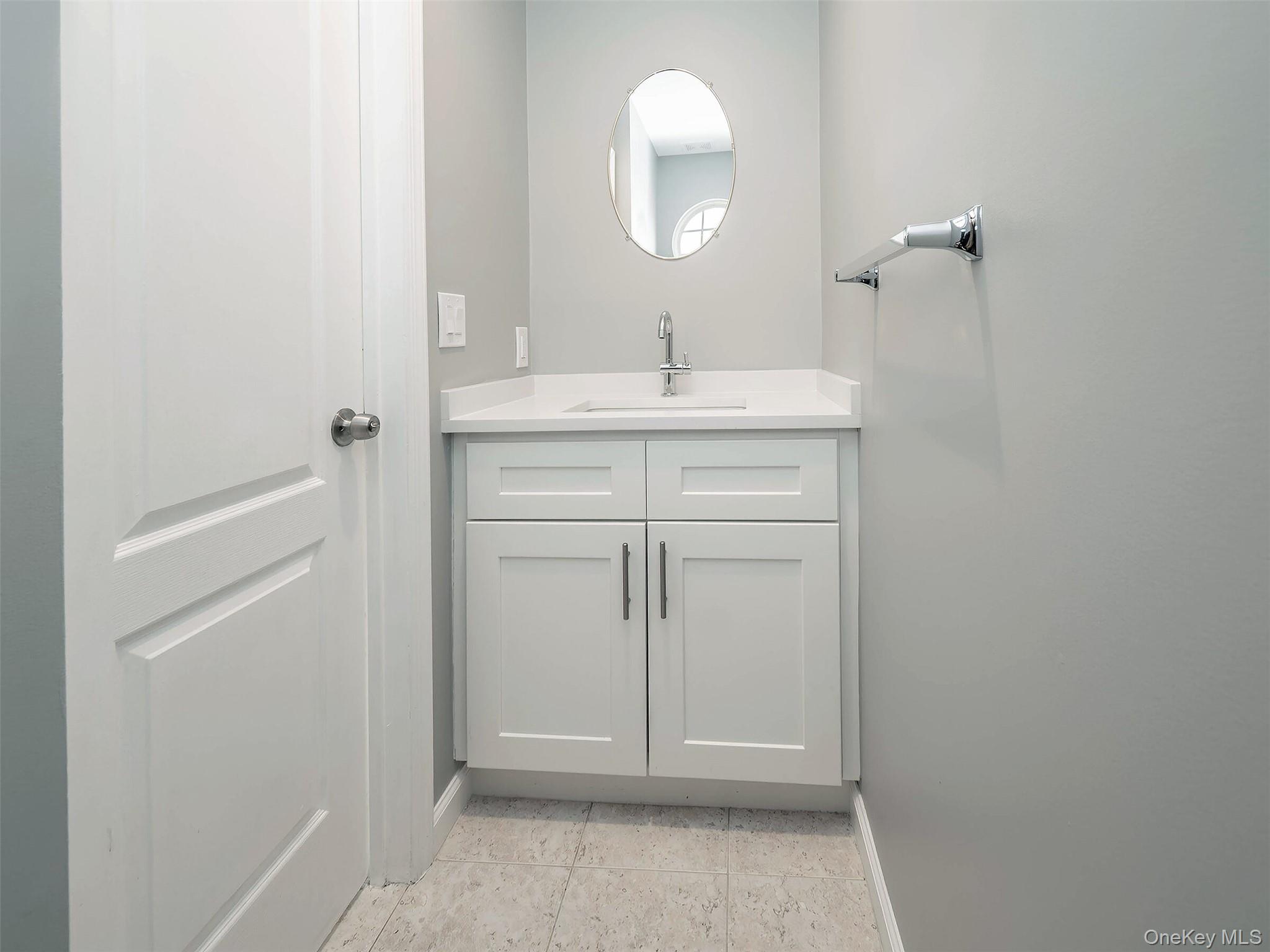 #15 photo, 78B Ashwood Road, নাসাউ কাউন্টি Port Washington , NY 11050