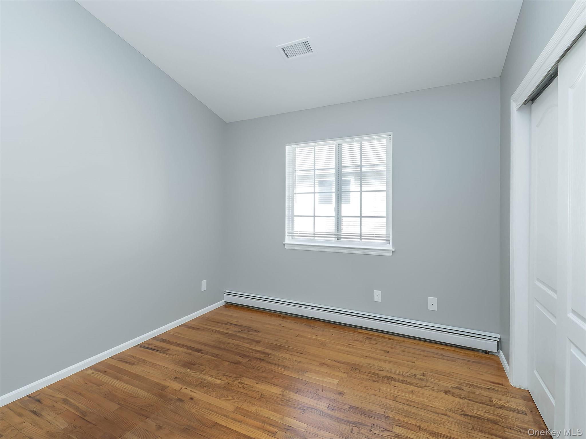 #20 photo, 78B Ashwood Road, নাসাউ কাউন্টি Port Washington , NY 11050