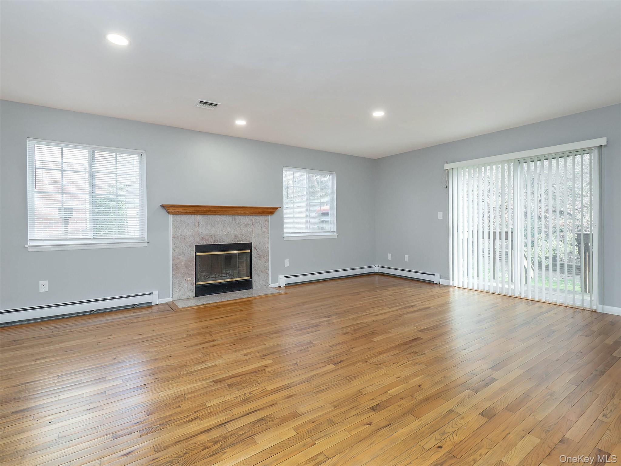 #7 photo, 78B Ashwood Road, নাসাউ কাউন্টি Port Washington , NY 11050