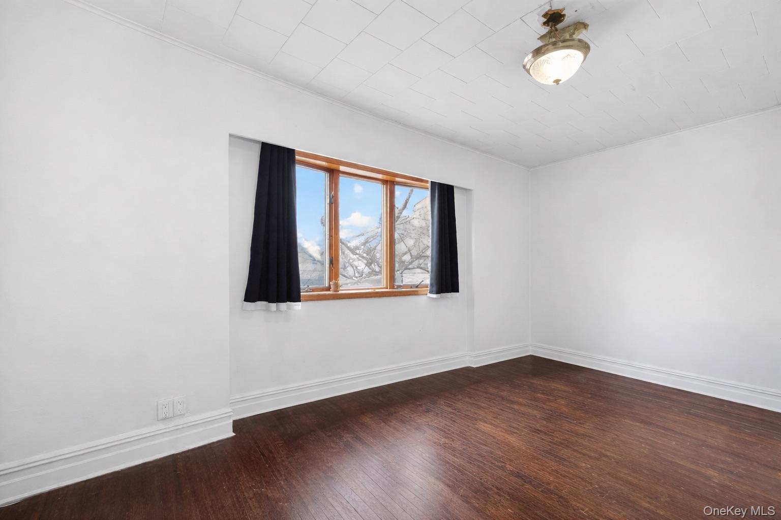 #18 photo, 8931 85th Street, কুইন্‌স Woodhaven , NY 11421