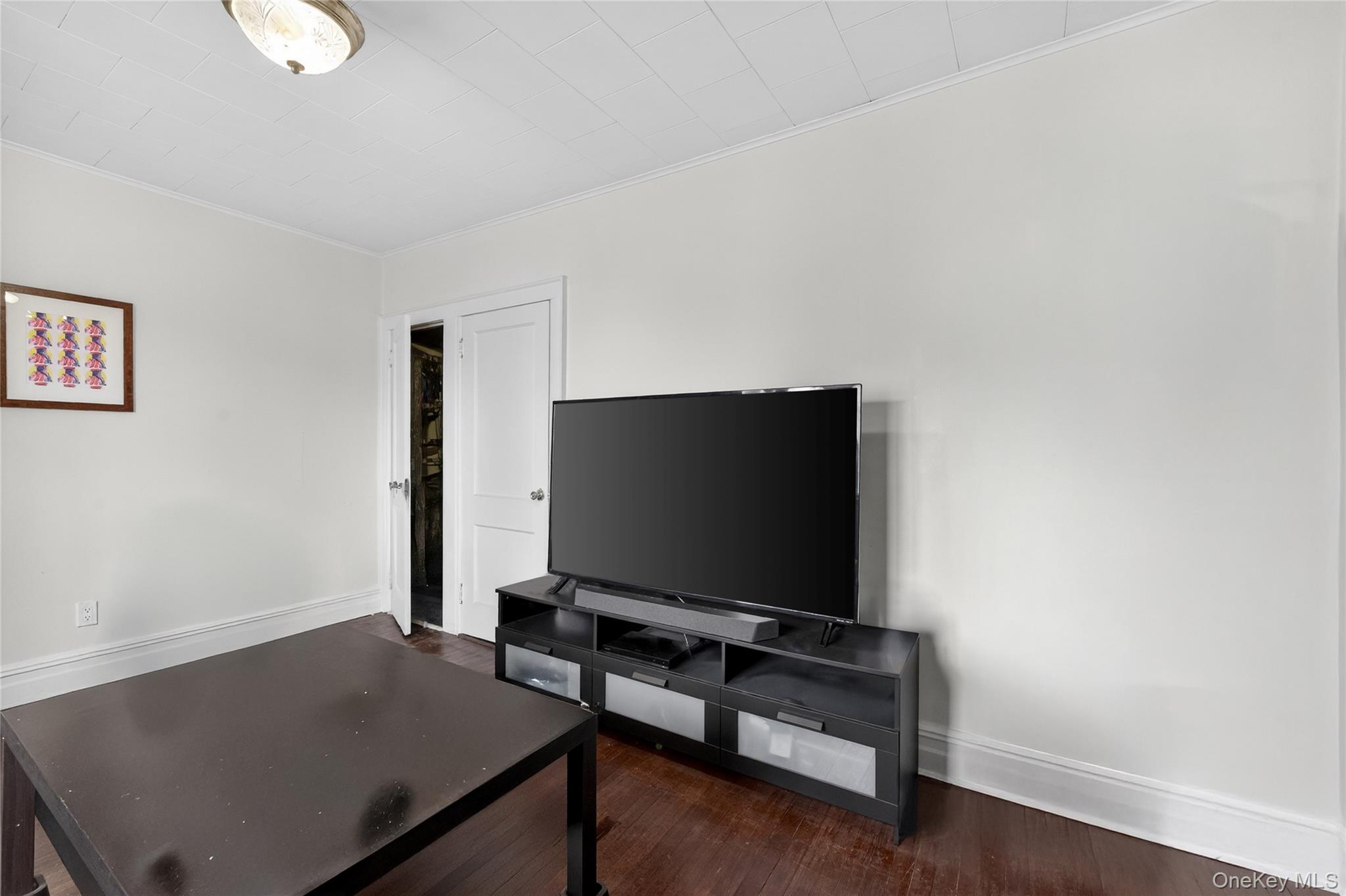 #20 photo, 8931 85th Street, কুইন্‌স Woodhaven , NY 11421