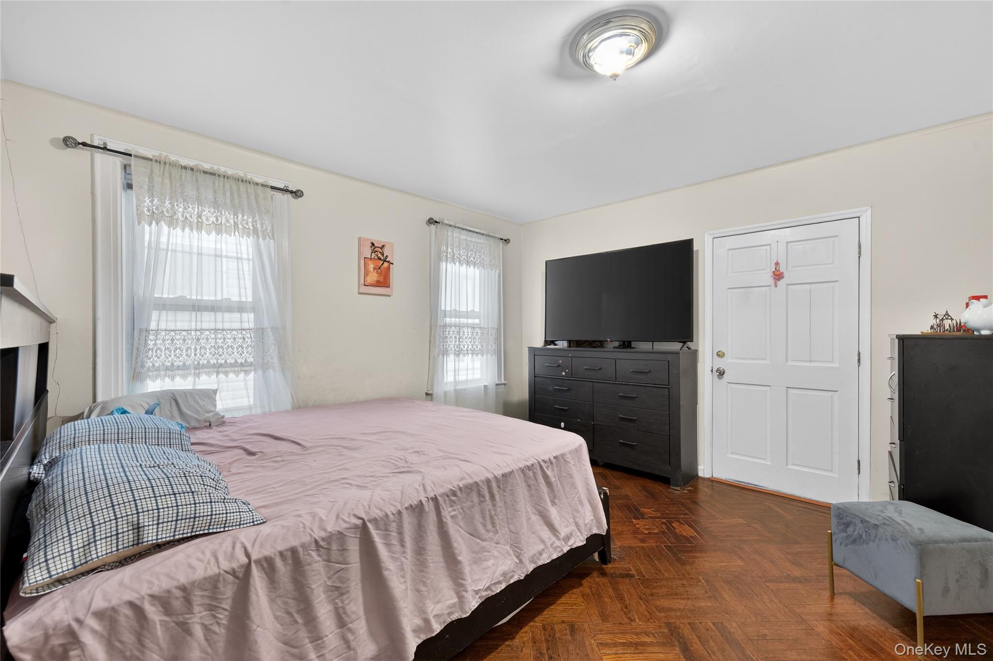 #5 photo, 8931 85th Street, কুইন্‌স Woodhaven , NY 11421