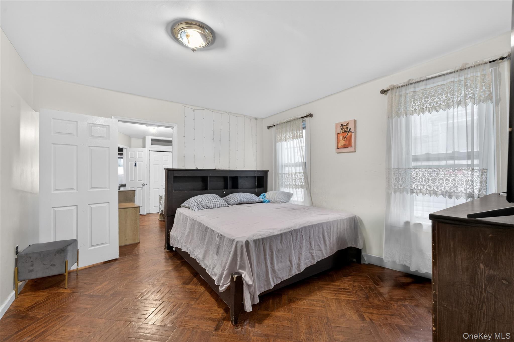 #6 photo, 8931 85th Street, কুইন্‌স Woodhaven , NY 11421