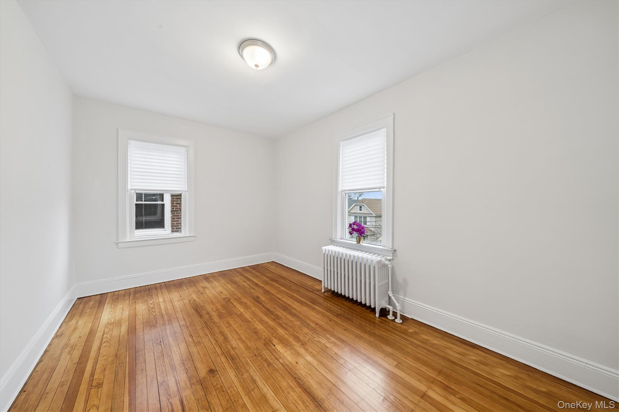 #11 photo, 119-41 27th Avenue, 法拉盛 Flushing , NY 11354