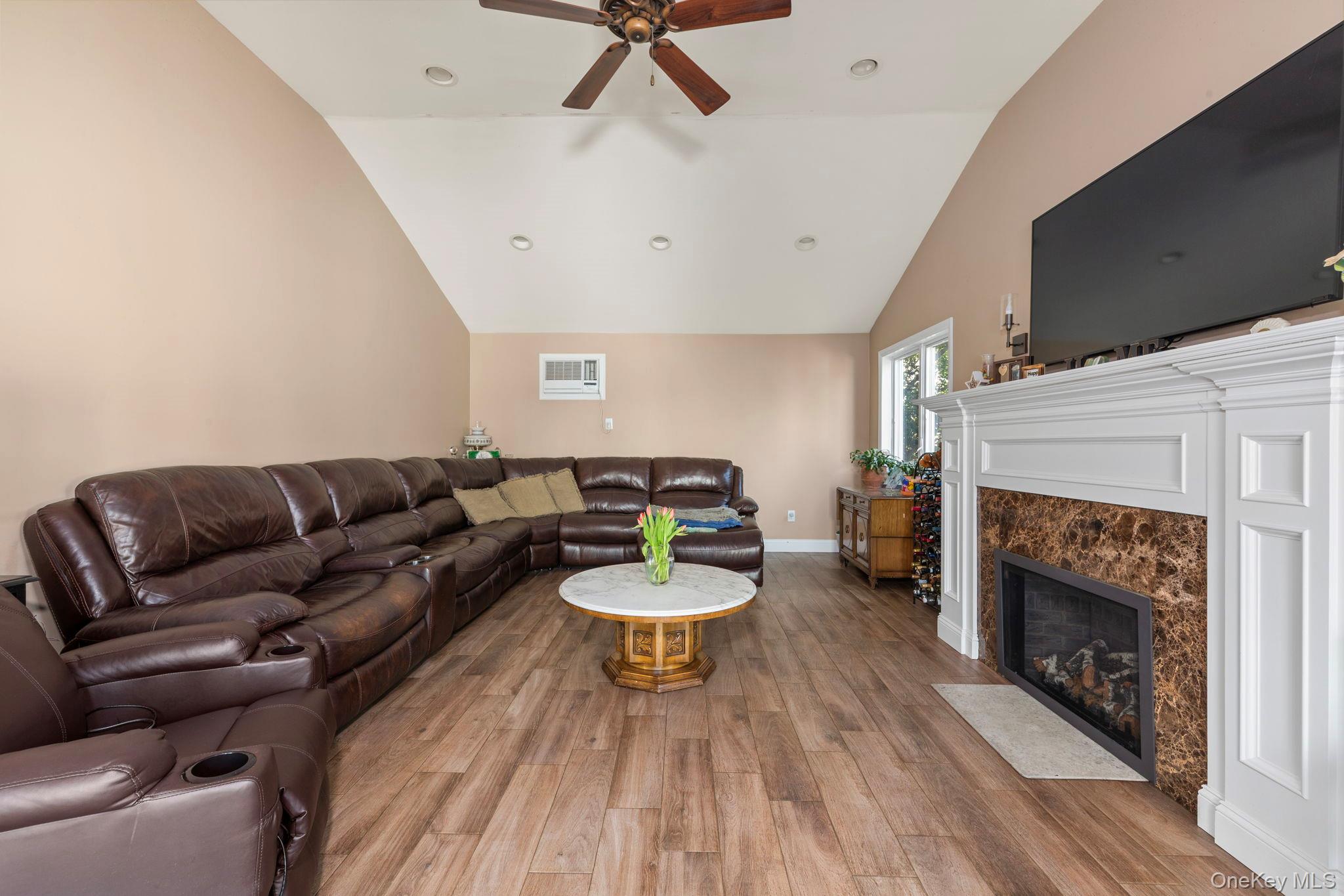 #10 photo, 59 Pembrook Drive, Mineola , NY 11501