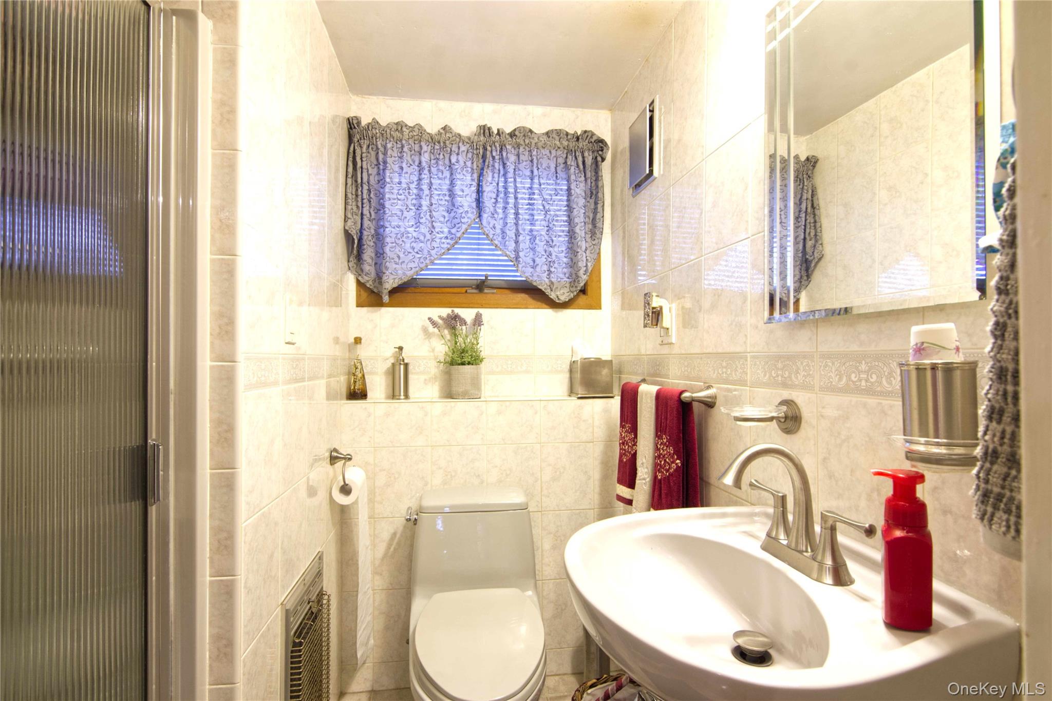 #14 photo, 146 East Drive, Massapequa , NY 11758