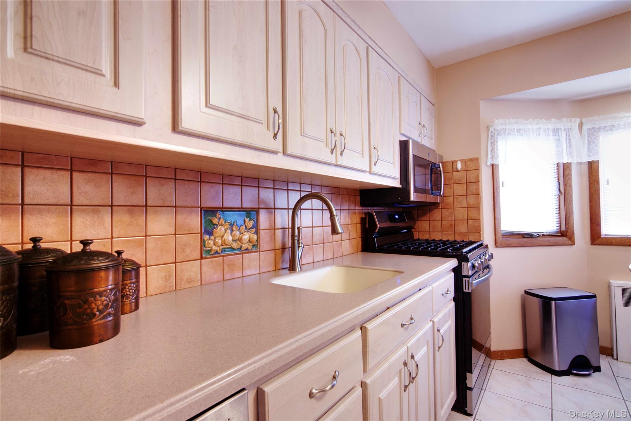 #3 photo, 146 East Drive, Massapequa , NY 11758