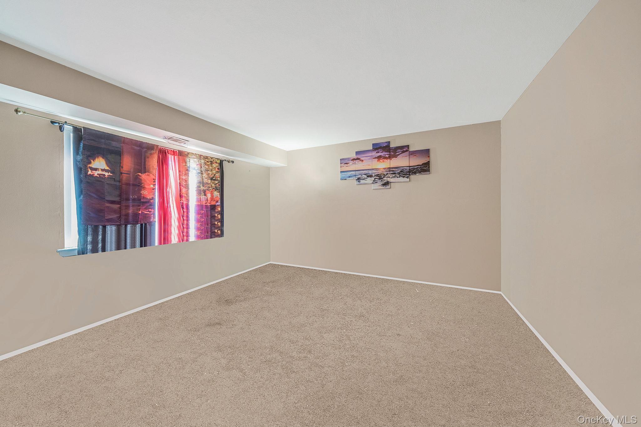 #15 photo, 222 Pointe Circle N, সাফোক কাউন্টি Coram , NY 11727