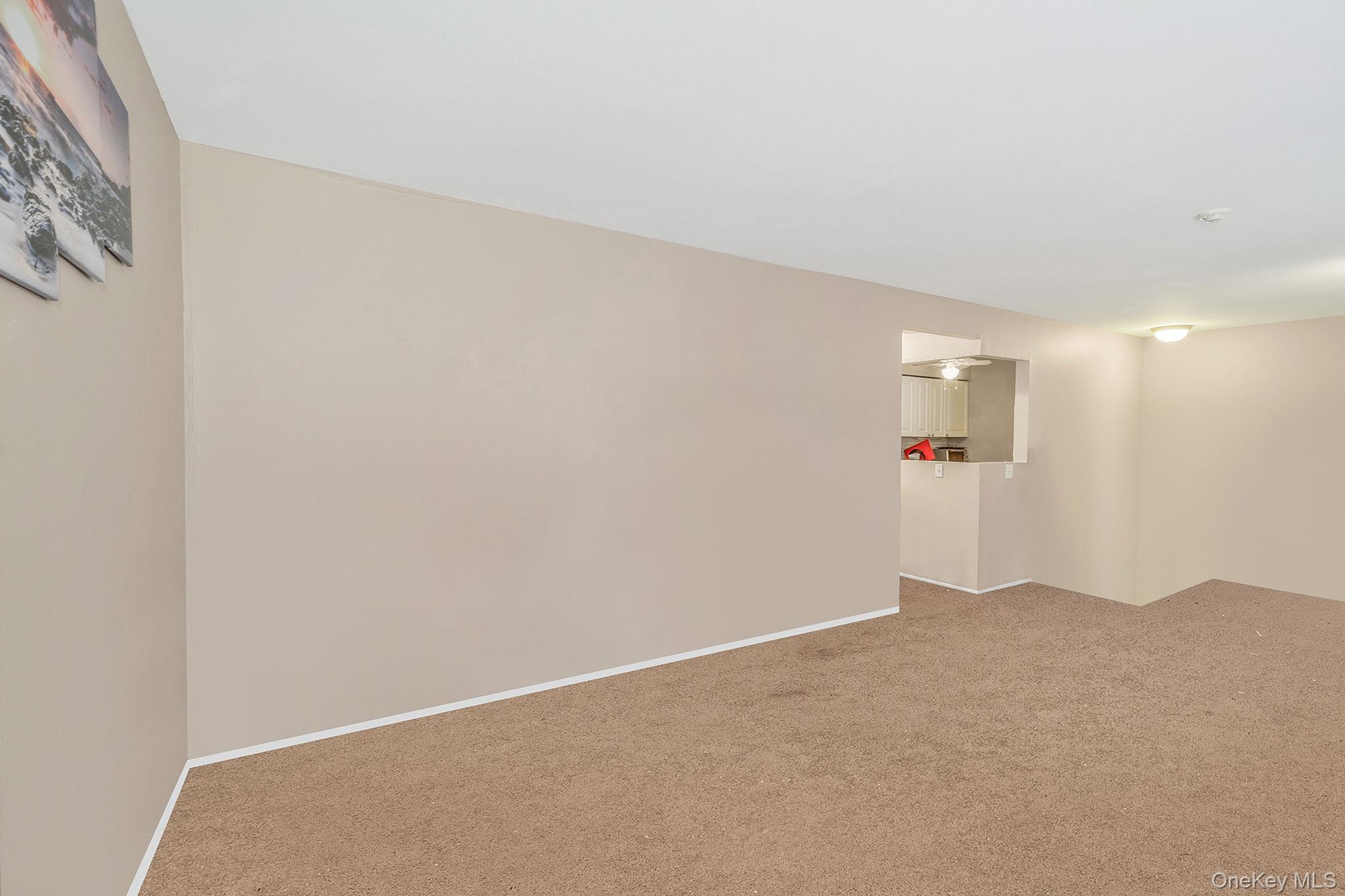 #17 photo, 222 Pointe Circle N, সাফোক কাউন্টি Coram , NY 11727