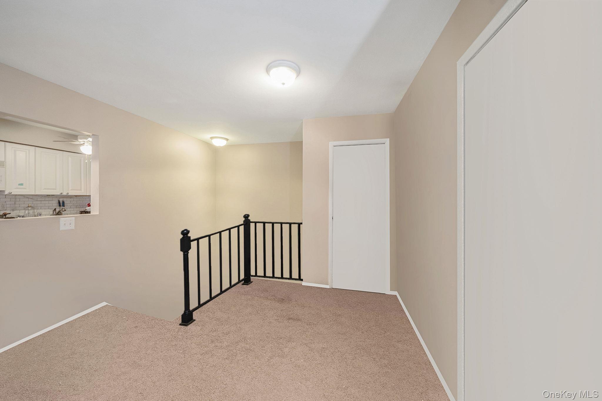 #4 photo, 222 Pointe Circle N, সাফোক কাউন্টি Coram , NY 11727