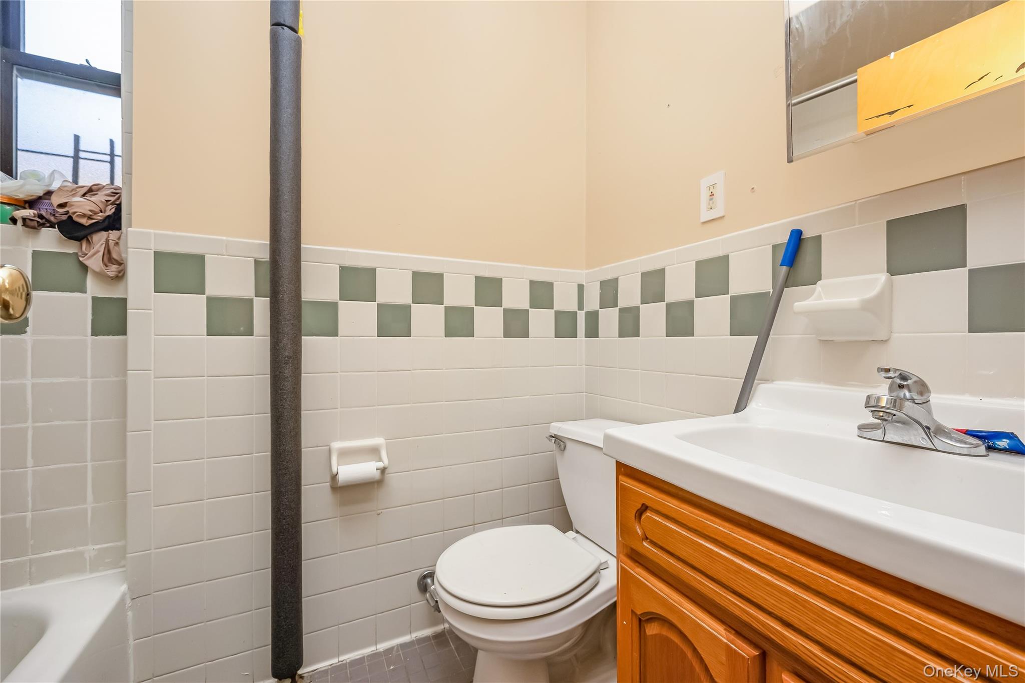 #17 photo, 928 Belmont Avenue, ブルックリン区 Brooklyn , NY 11208