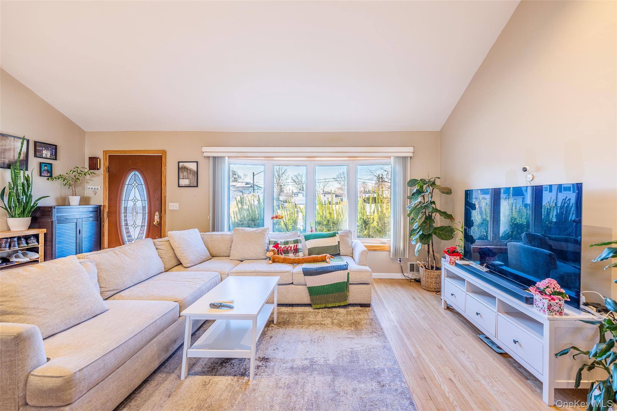 #5 photo, 22 Forest Drive, Plainview , NY 11803