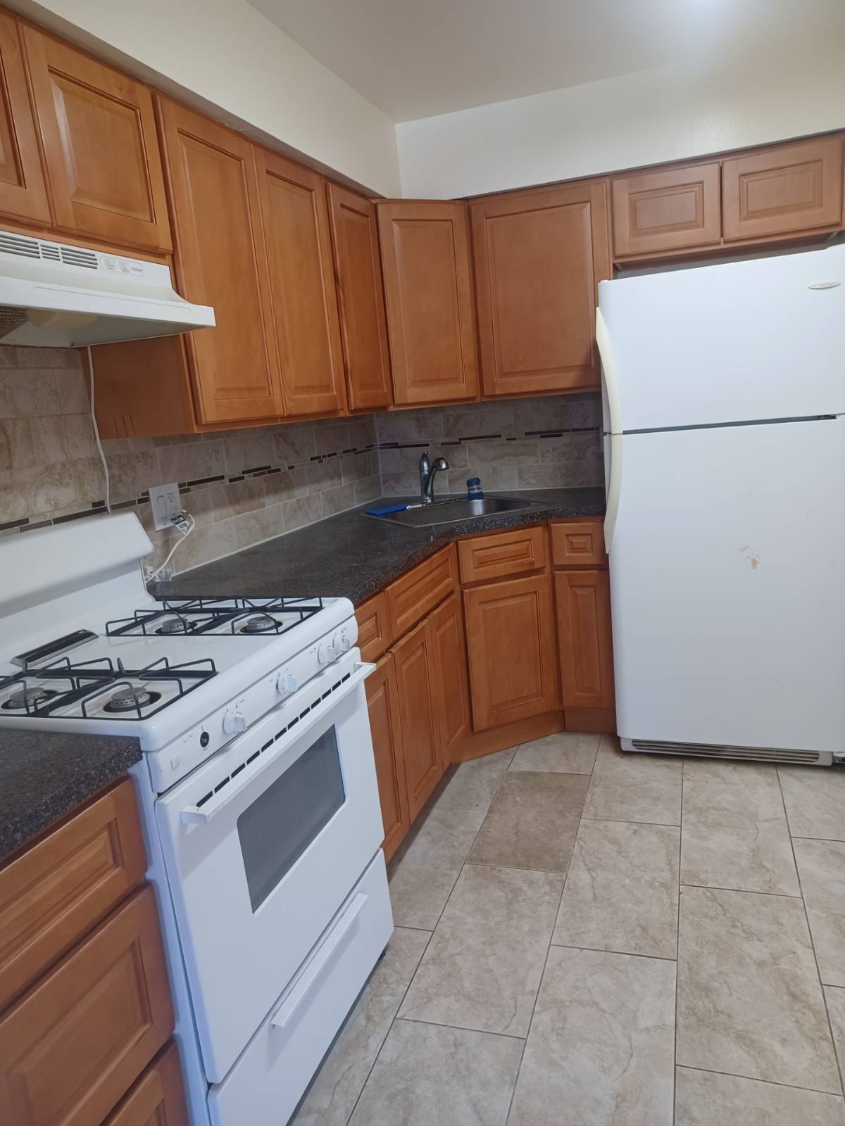 #1 photo, 156-00 78 Street, #1, কুইন্‌স Howard Beach , NY 11414