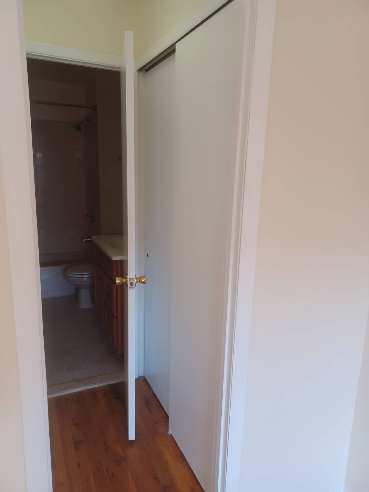 #11 photo, 156-00 78 Street, #1, কুইন্‌স Howard Beach , NY 11414