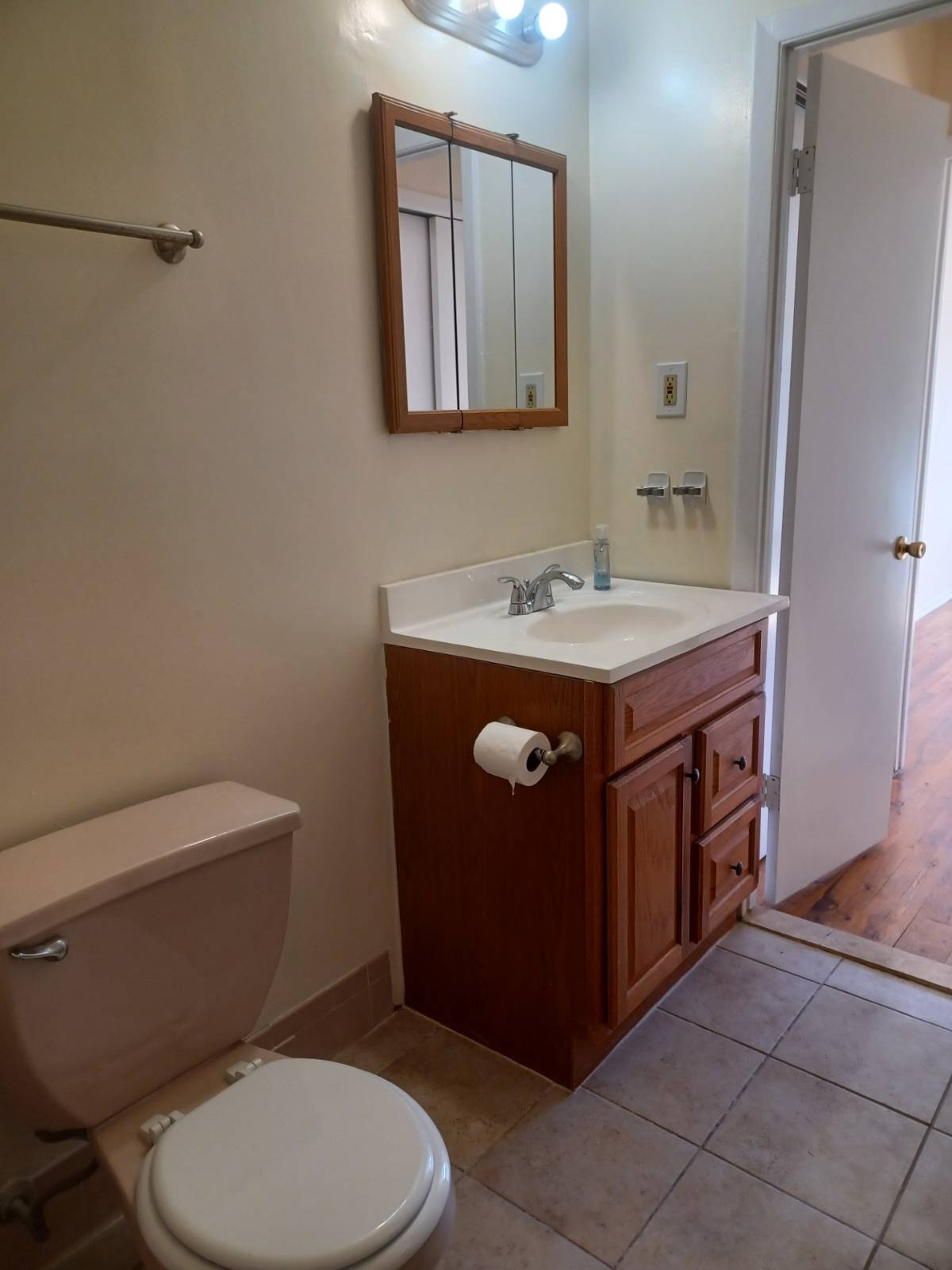 #7 photo, 156-00 78 Street, #1, কুইন্‌স Howard Beach , NY 11414