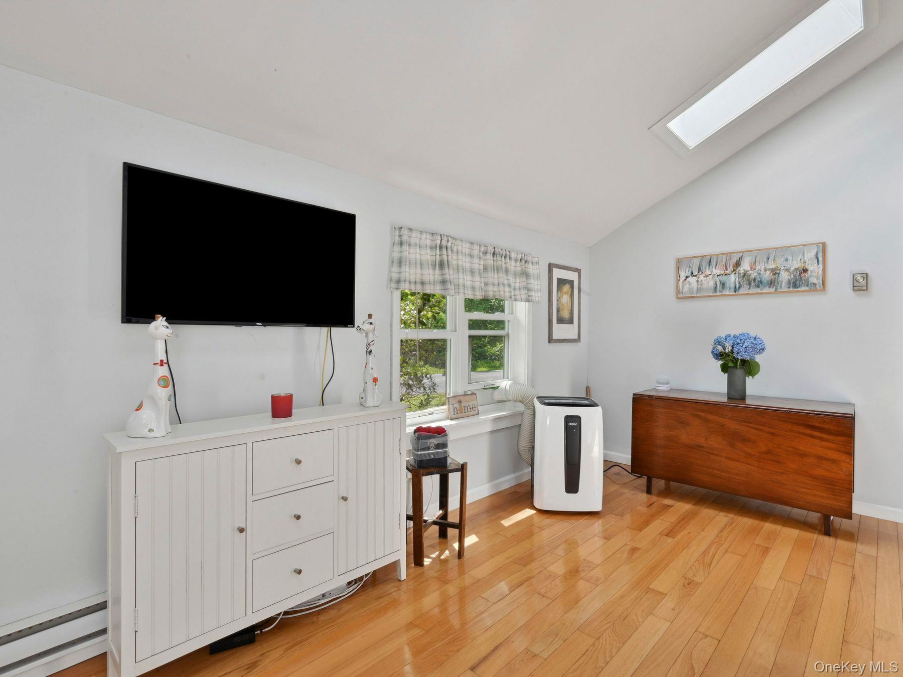 #8 photo, 126 Hommelville Road, Saugerties , NY 12477