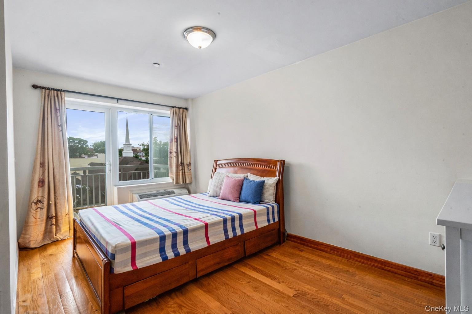 #10 photo, 3717 111th Street, কুইন্‌স Corona , NY 11368