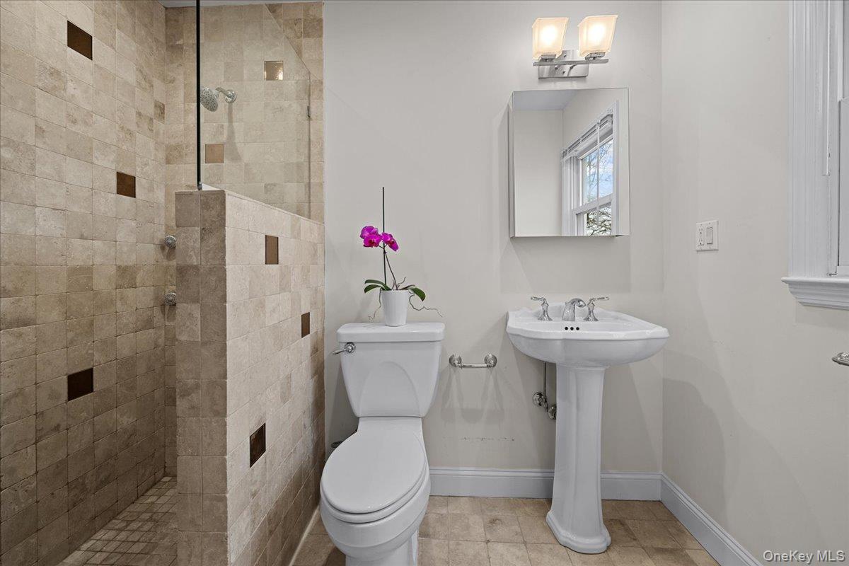 #15 photo, 73 Ewart Street, Scarsdale , NY 10583