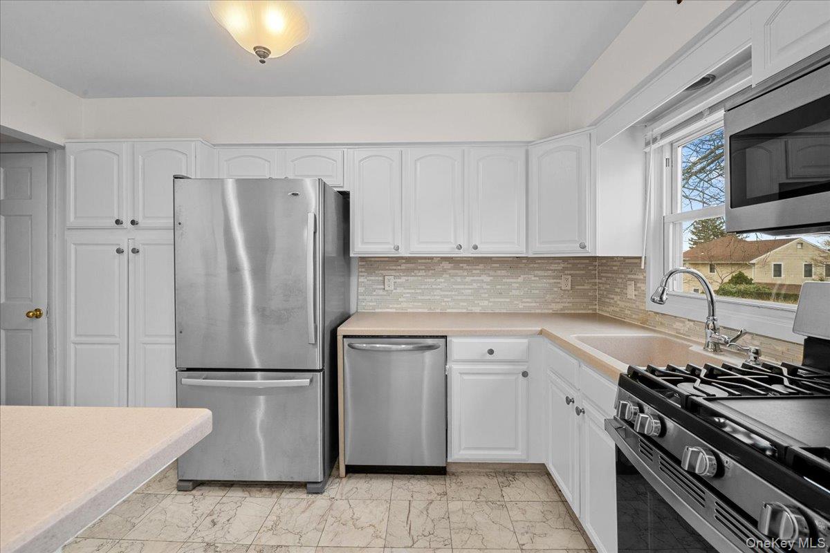 #9 photo, 73 Ewart Street, Scarsdale , NY 10583