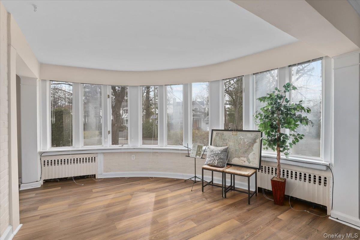 #5 photo, 10 Madison Road, Scarsdale , NY 10583