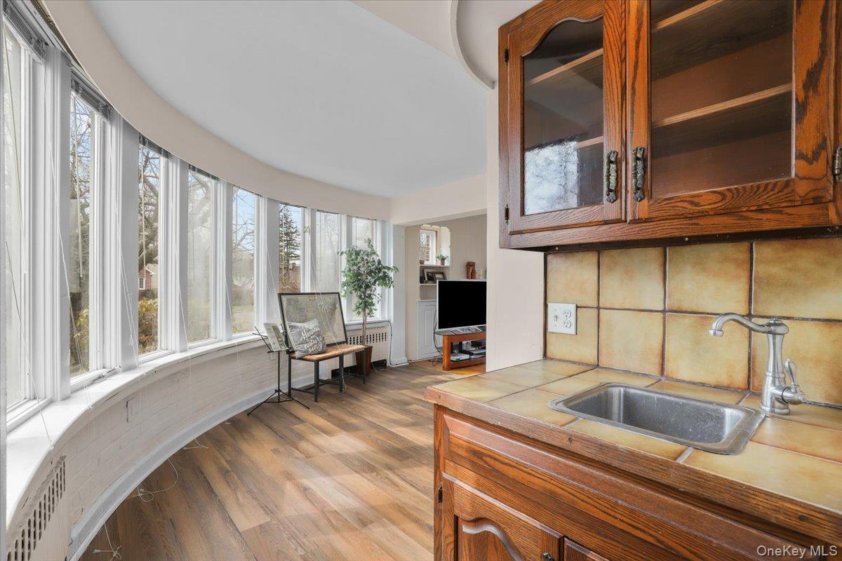 #6 photo, 10 Madison Road, Scarsdale , NY 10583