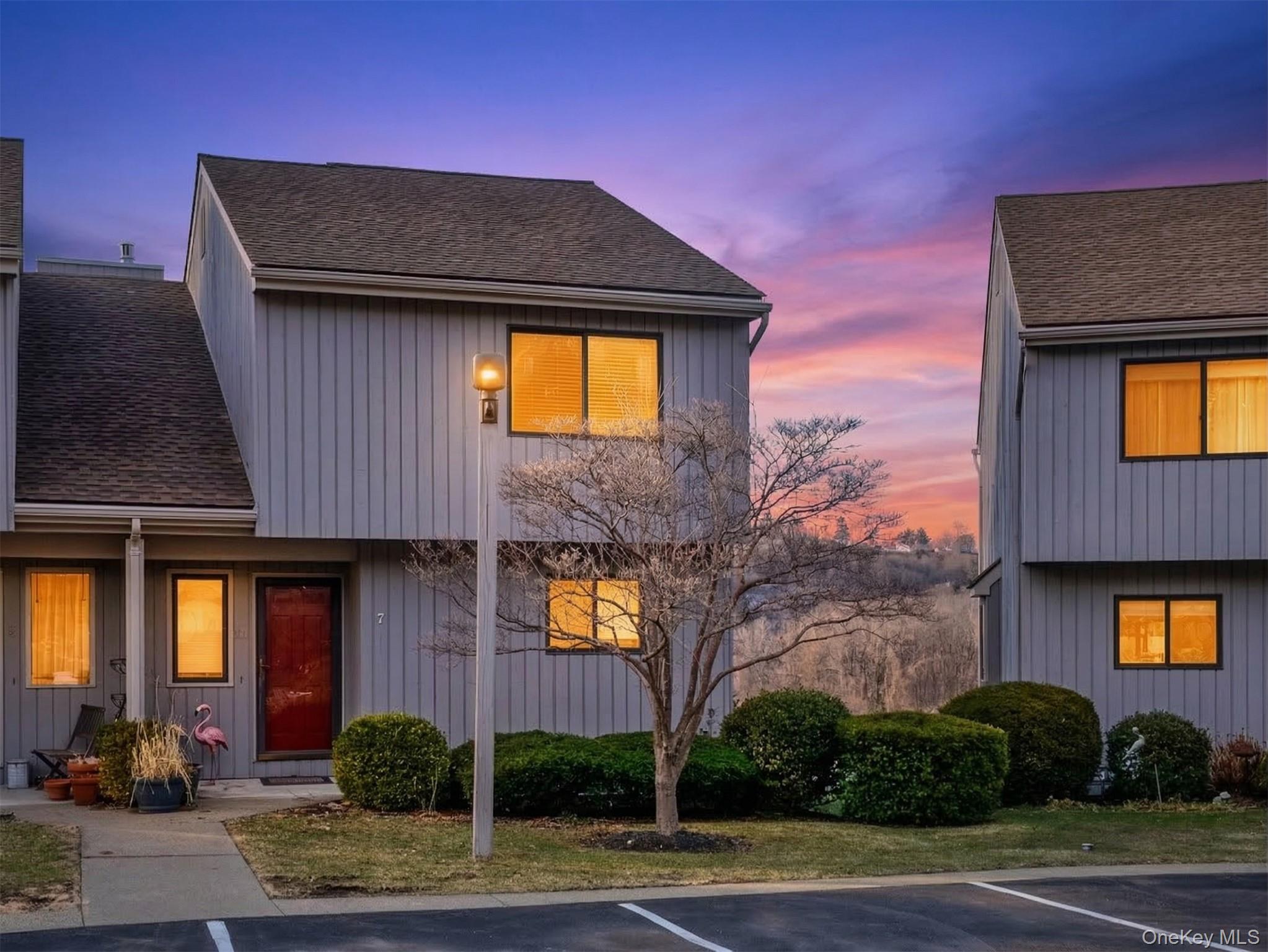 #1 photo, 10 Rondout Harbor, Port Ewen , NY 12466