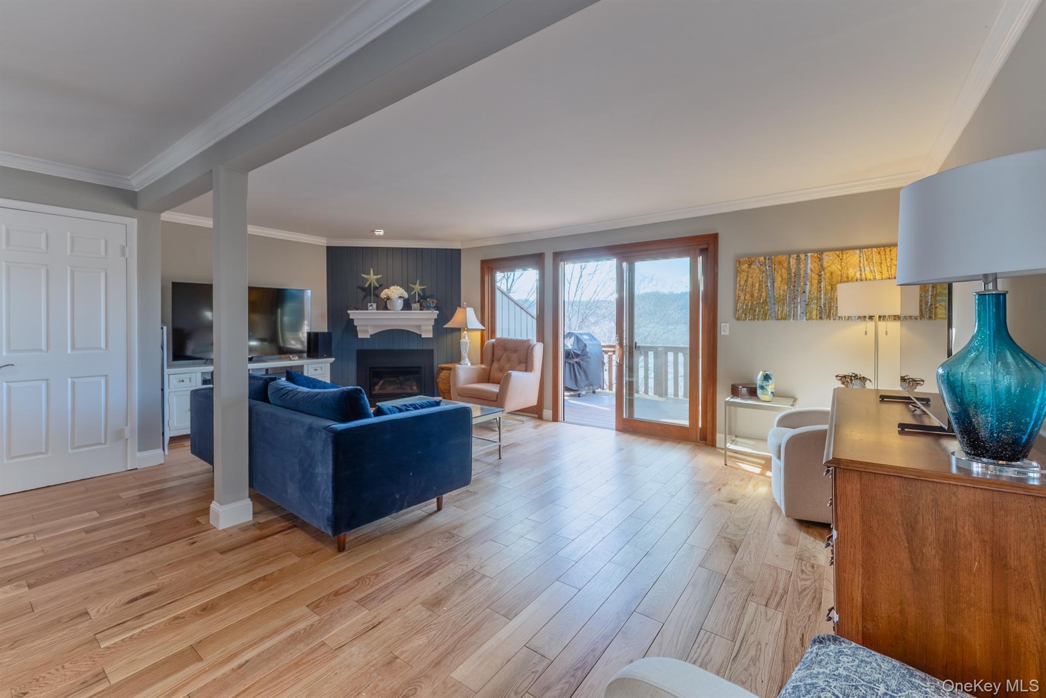 #14 photo, 10 Rondout Harbor, Port Ewen , NY 12466