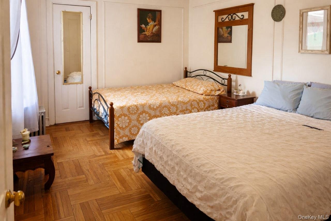 #5 photo, 109-18 Lefferts Boulevard, South Ozone Park , NY 11420