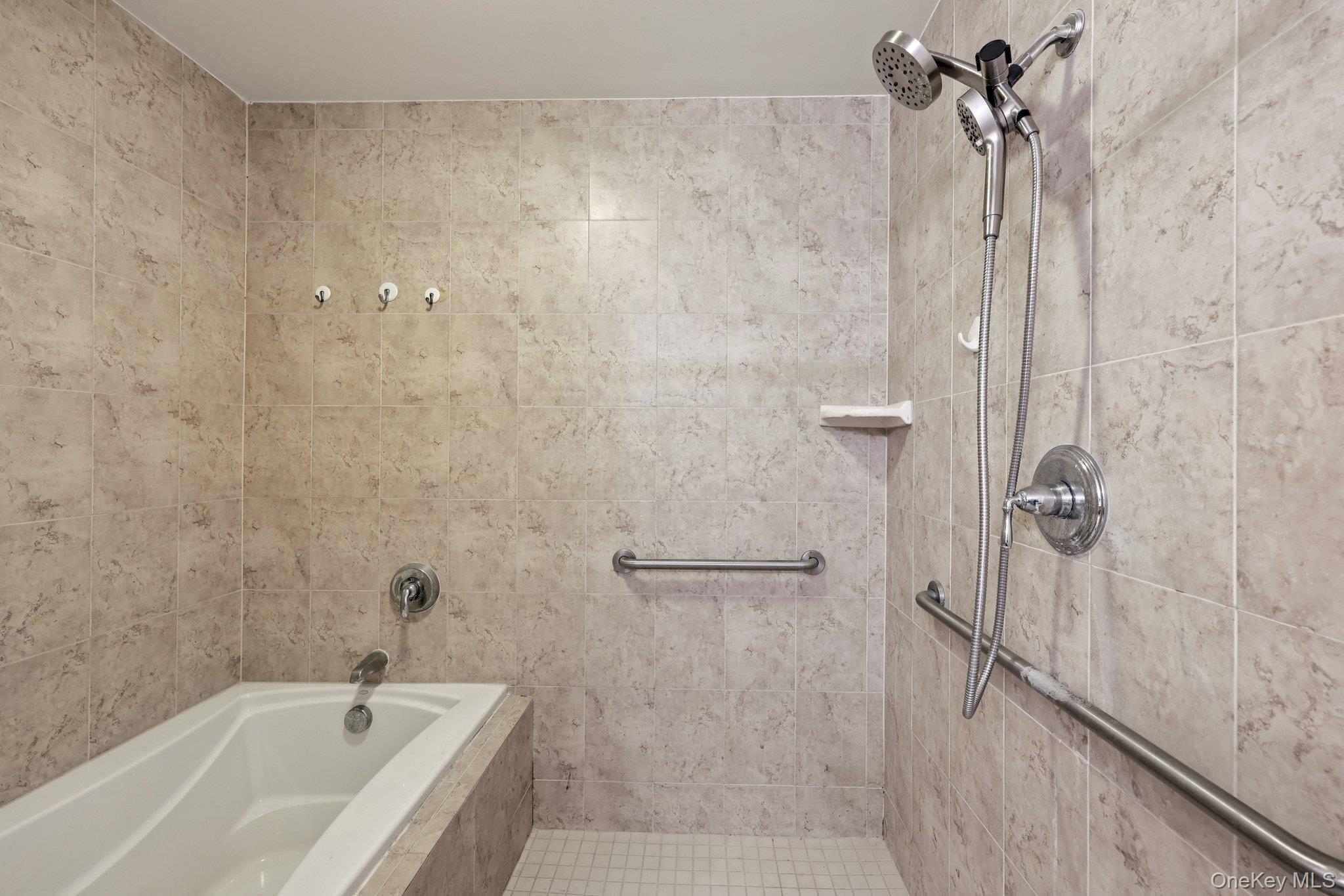 #12 photo, 1220 Round Pointe Drive, Haverstraw , NY 10927