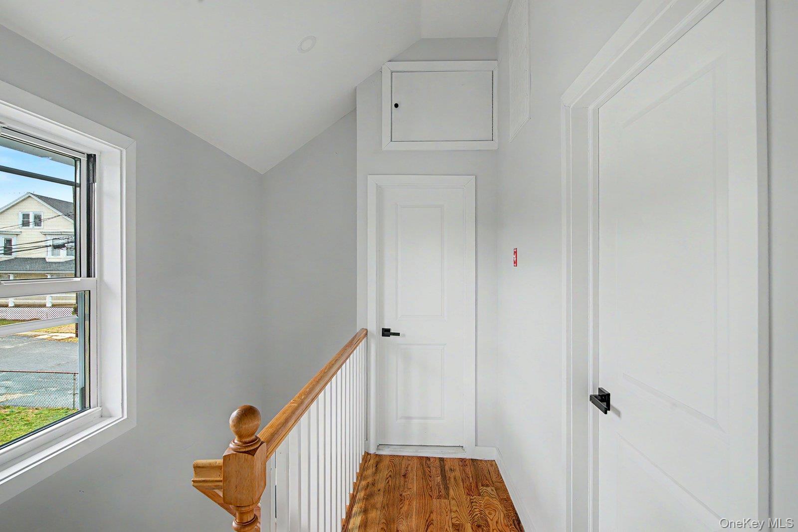 #19 photo, 19 West side Avenue, 東長島 海湾 Bay Shore , NY 11706