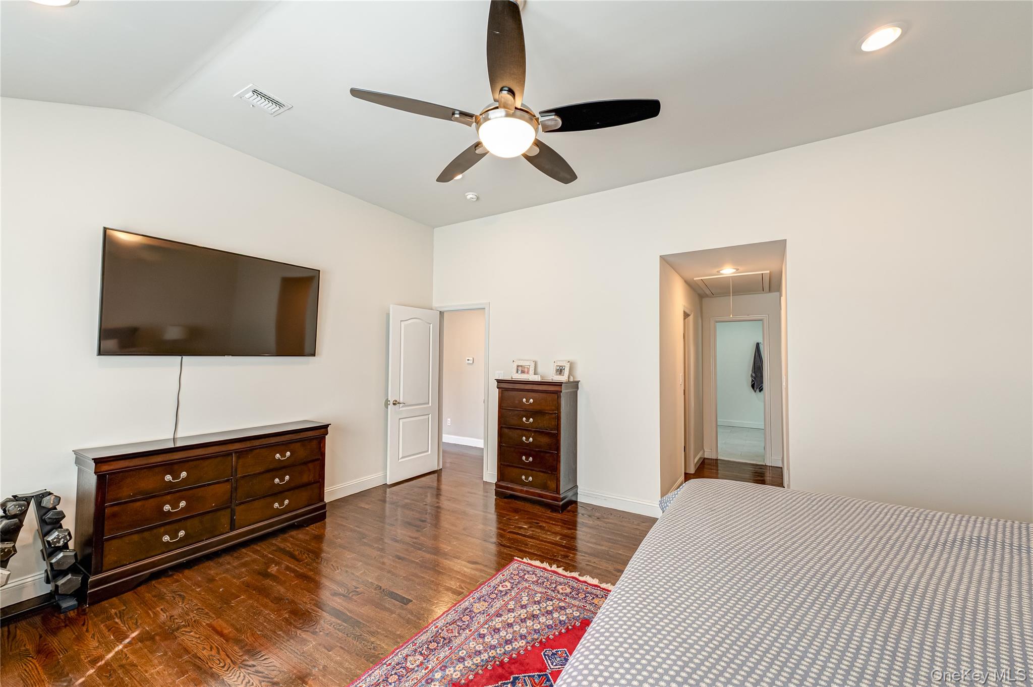 #15 photo, 456 Pine Acres Boulevard, সাফোক কাউন্টি Brightwaters , NY 11718