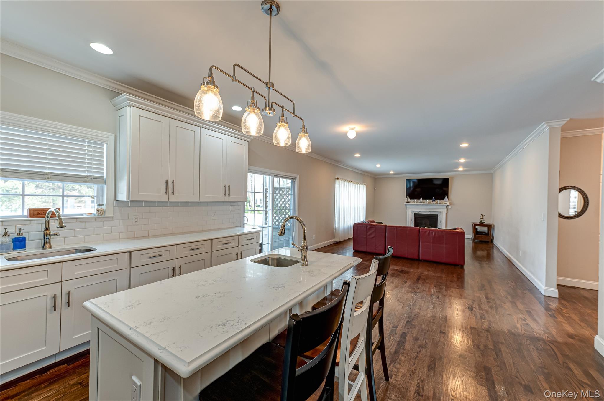 #9 photo, 456 Pine Acres Boulevard, সাফোক কাউন্টি Brightwaters , NY 11718