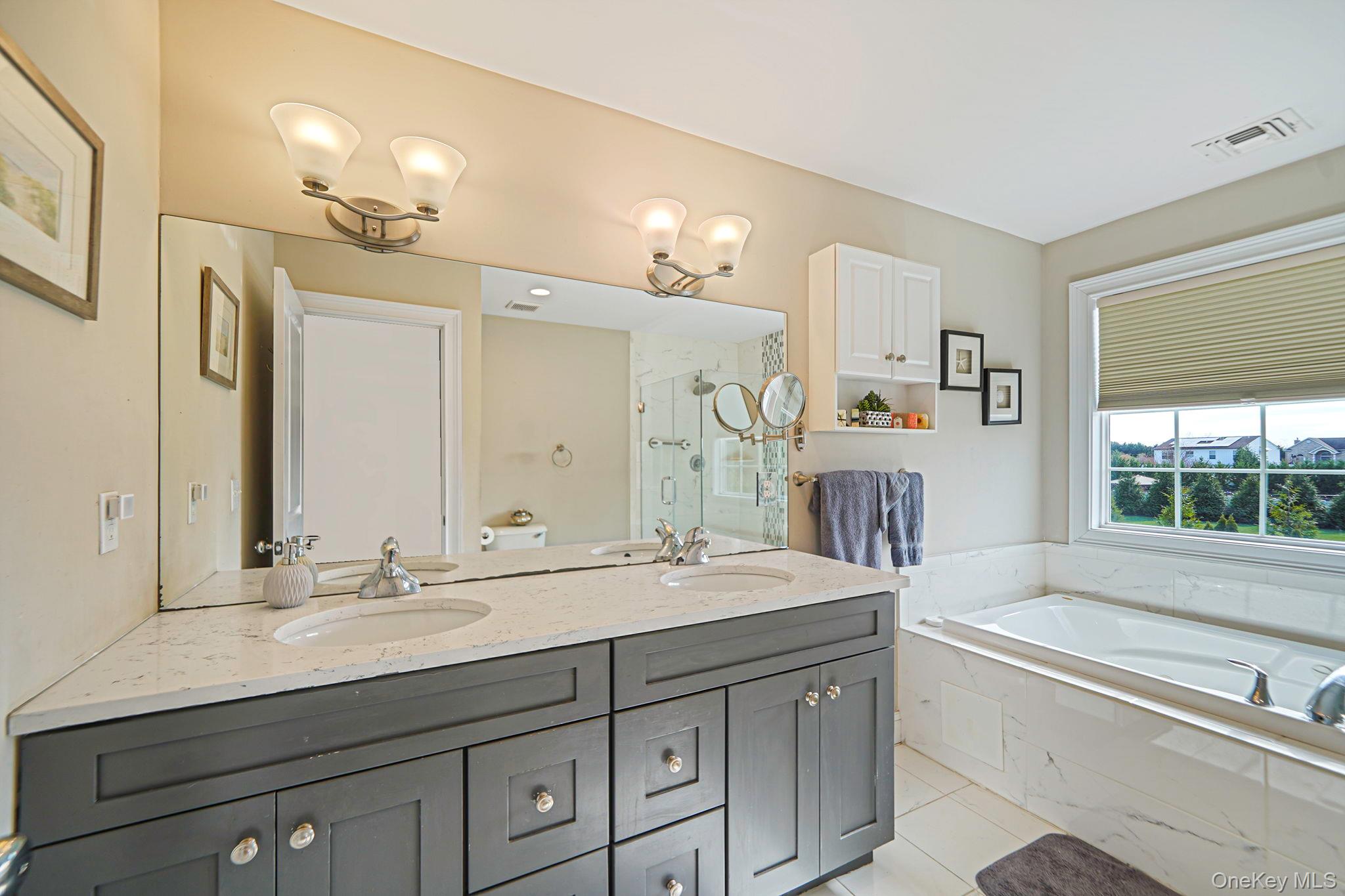 #20 photo, 20 Dogwood Lane, সাফোক কাউন্টি East Moriches , NY 11940