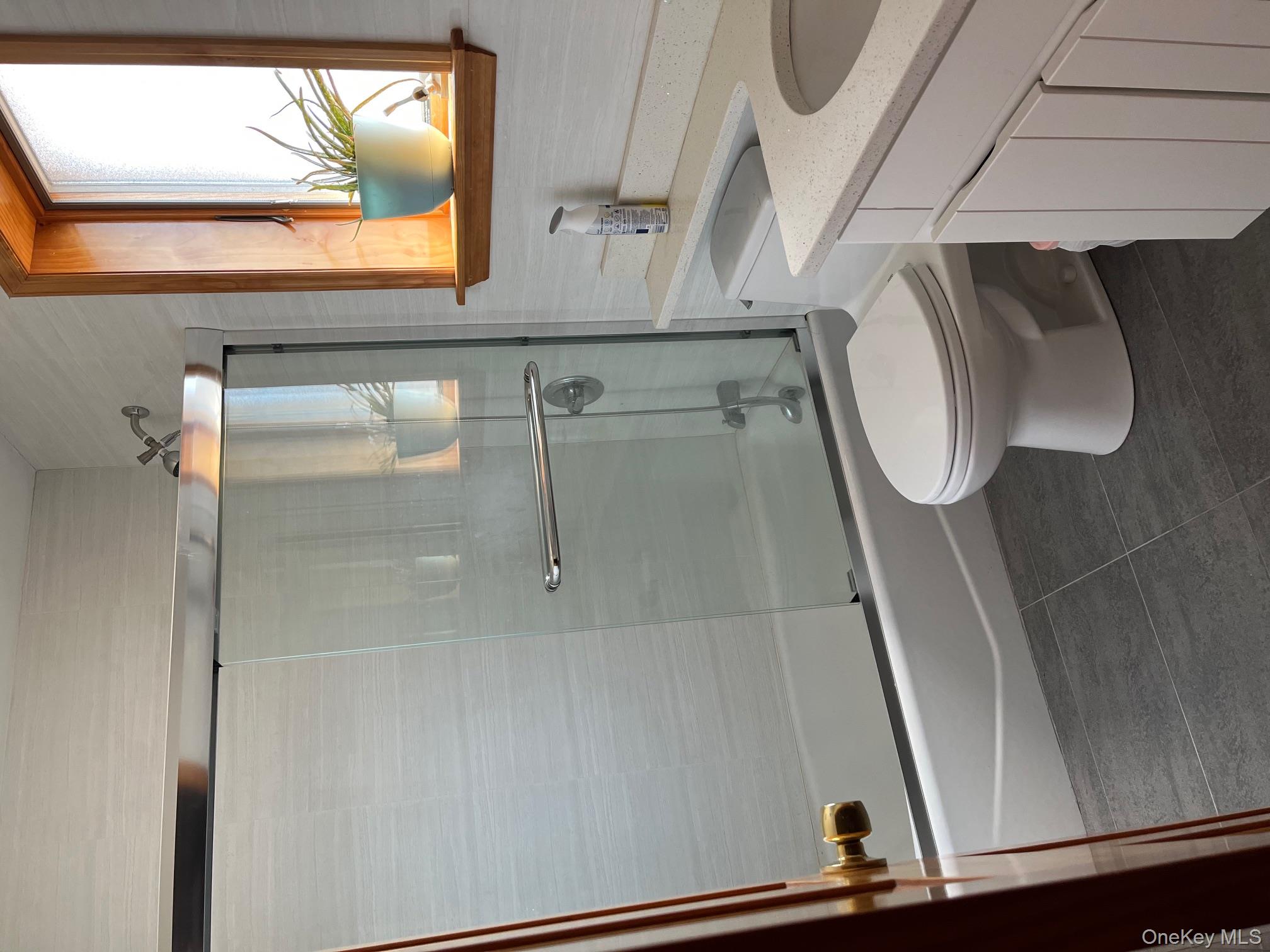 #17 photo, 70-10 172nd Street, Fresh Meadows , NY 11365