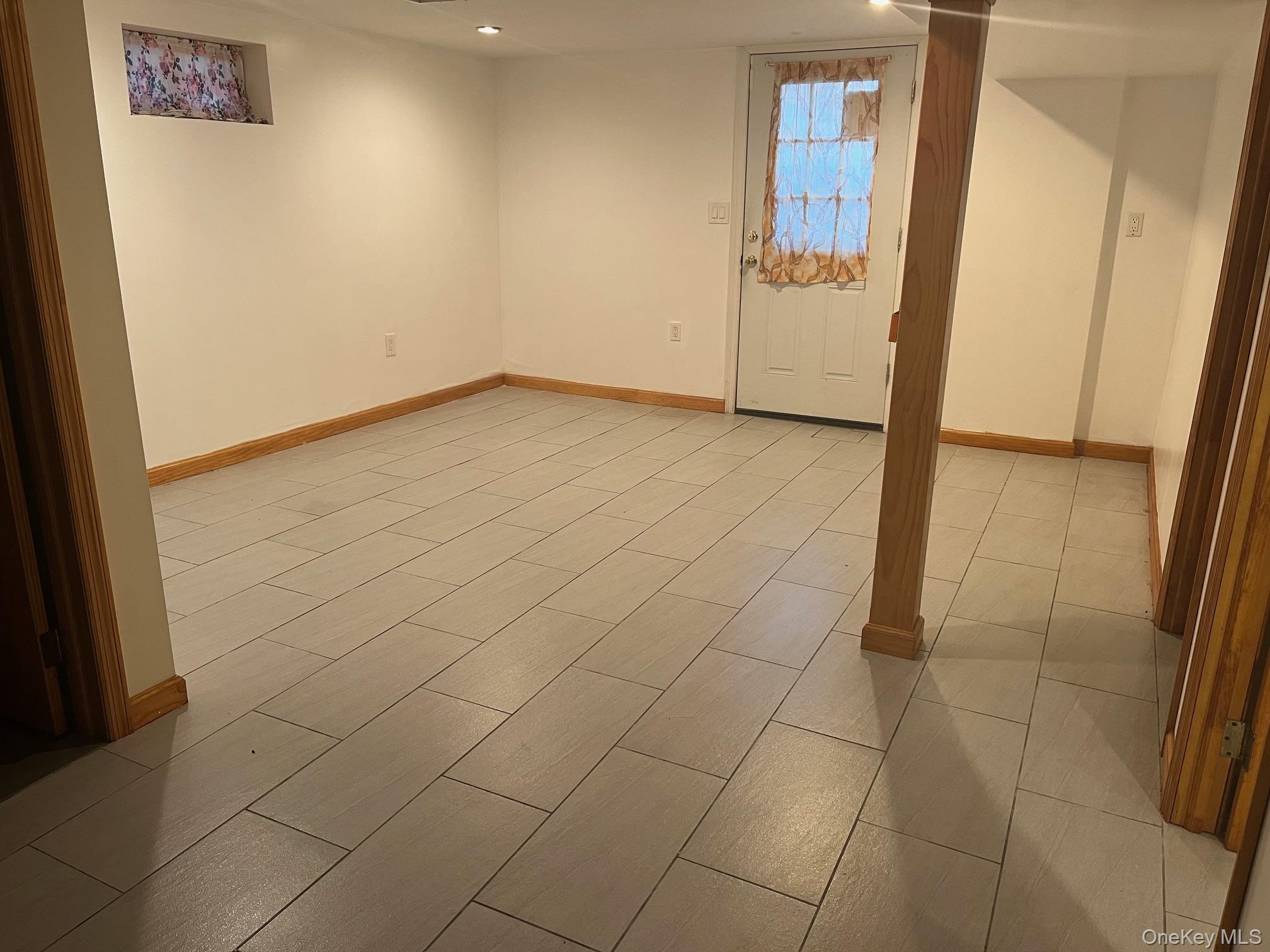 #19 photo, 70-10 172nd Street, Fresh Meadows , NY 11365